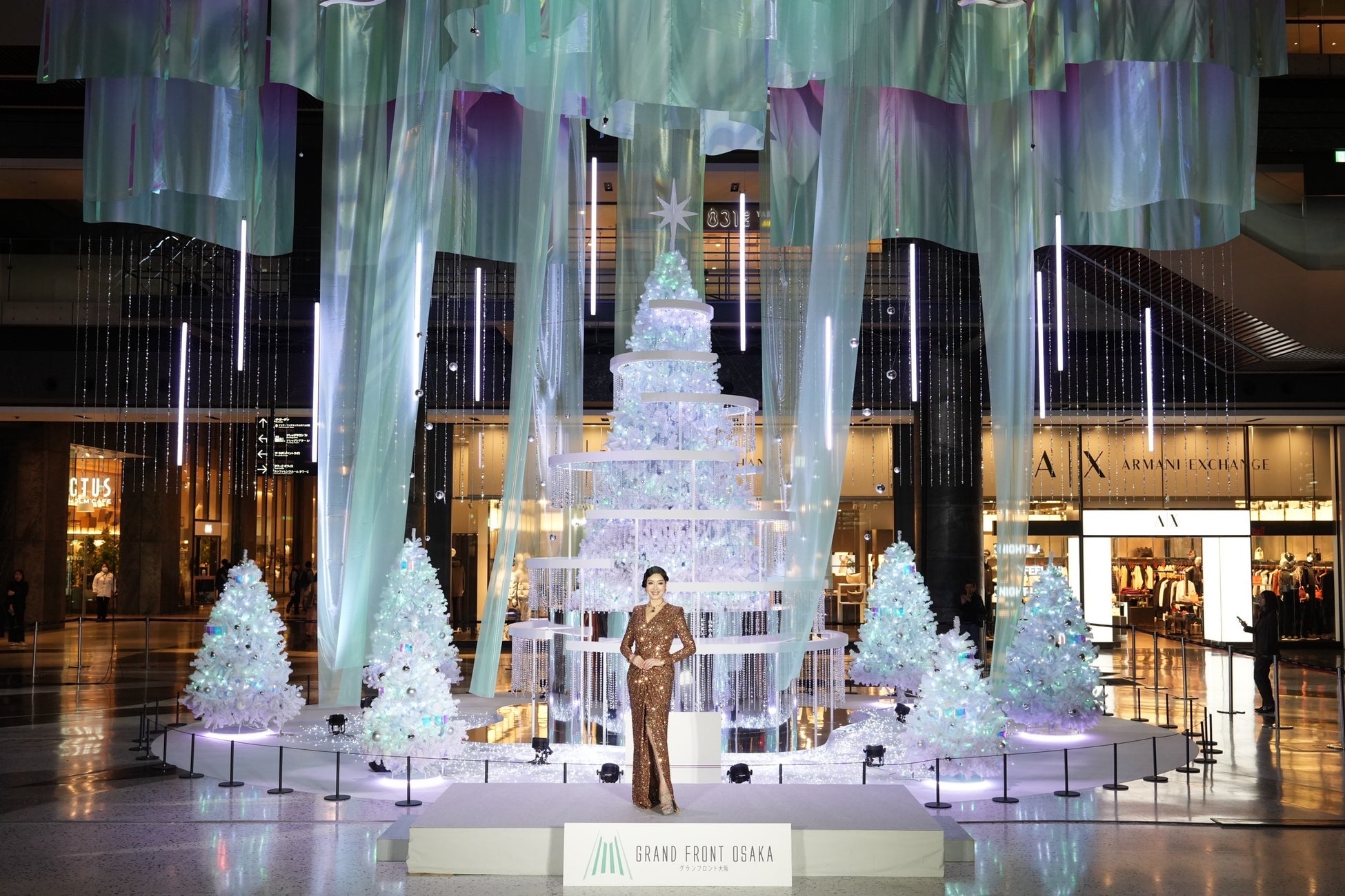 アン ミカさんがグランフロント大阪で夢だった“芸能人生初”の点灯式に登壇！ 「GRAND WISH CHRISTMAS 2025」クリスマスツリー点灯式