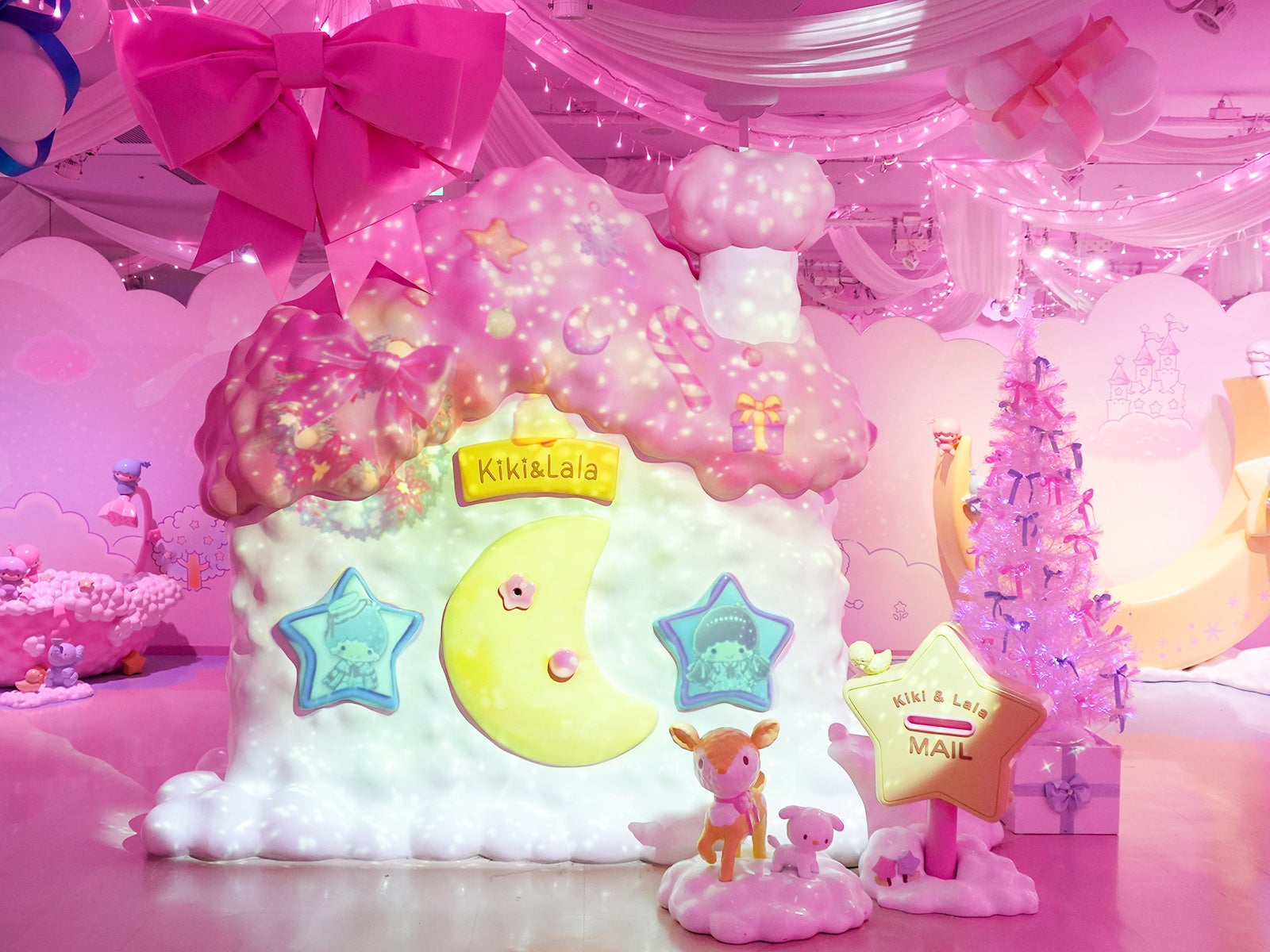 今年50周年を迎えるキキ＆ララが登場！初日の速報レポートをお届け クリスマスイベント「Puroland Illumination Christmas」本日11月7日（金）より開始