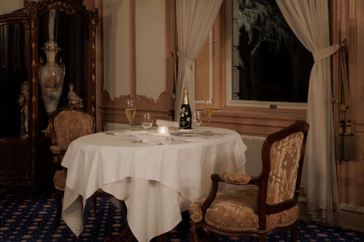 “価格を変える瞬間”を逃さない！ホテル売上130％超の事例も。レベニューマネジメントシステム「ANDPLUS」がフォーキャスト履歴機能を搭載。