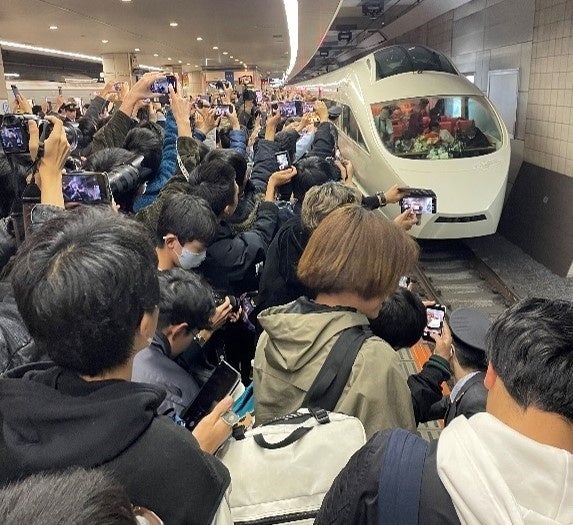 白いロマンスカー・VSE、展示に向けて動き出します！ ２０２６年３月、ロマンスカーミュージアムでの展示を決定