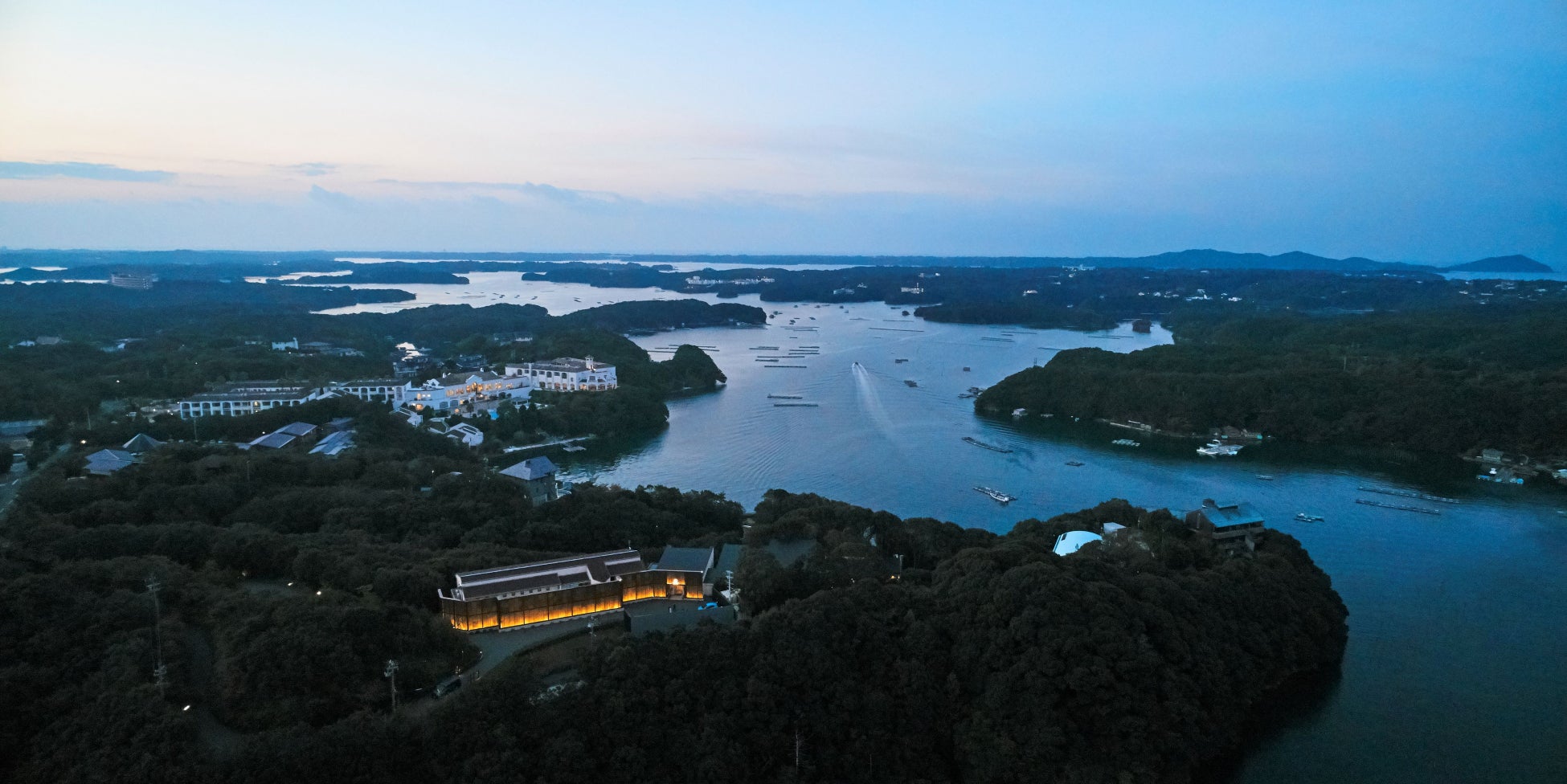 ｢明星 でりかおんどる監修 スンドゥブチゲ風ラーメン｣ 2025年12月8日(月)新発売