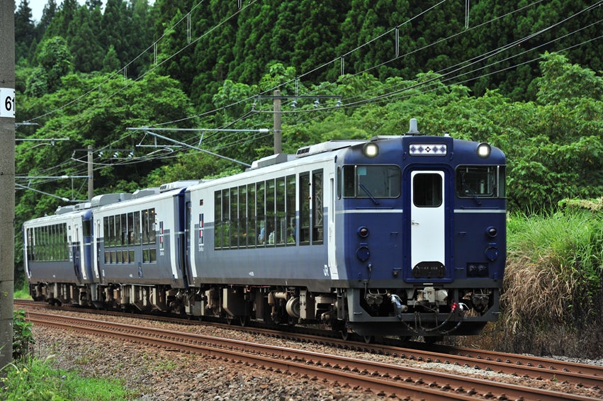 “結婚×誕生×ベビーケア”を融合した新しいファミリーウエディング「Ｗハッピー・パパママ婚」を展開します。【ロイヤルパインズホテル浦和×産前産後ケア専門ブランド「ぶどうの木浦和」】