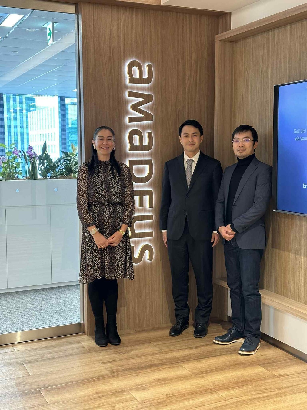 クリスマスはやっぱり「いちご」！ホテル＆レジデンス六本木の期間限定ジュエルアフタヌーンティーを12月1日より提供開始