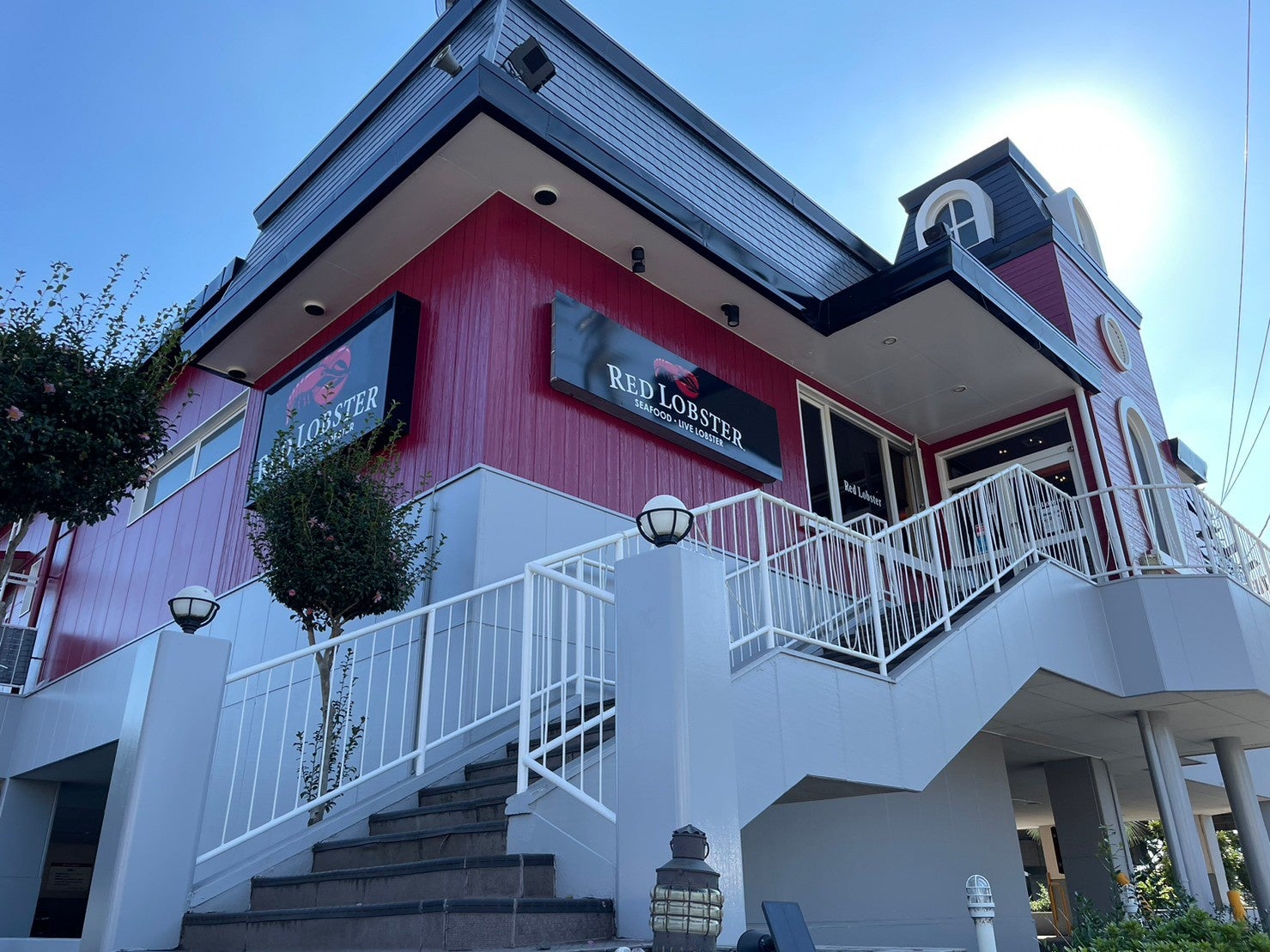 レッドロブスターみつわ台店は34周年を迎えました！