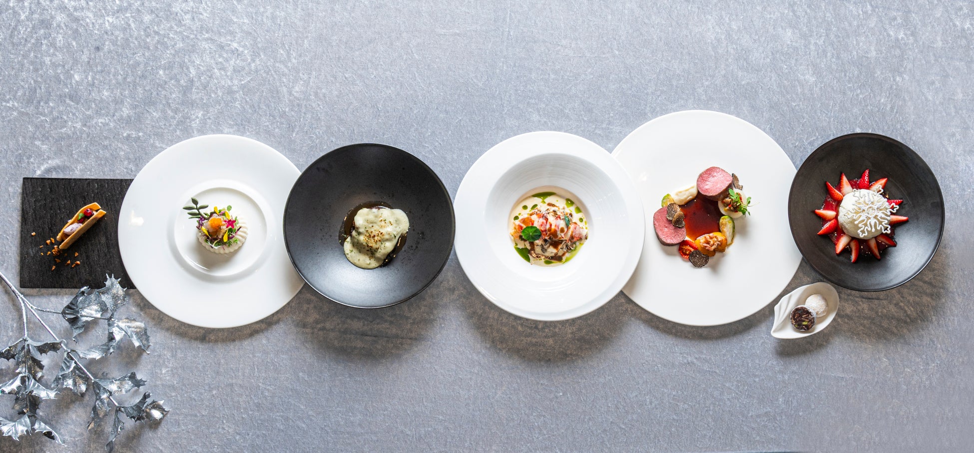 【ハイアット リージェンシー 箱根 リゾート＆スパ】温もりに包まれる、箱根の我が家の“ダイニングルーム – フレンチ”に冬限定メニュー「Winter’s Hearth」が登場