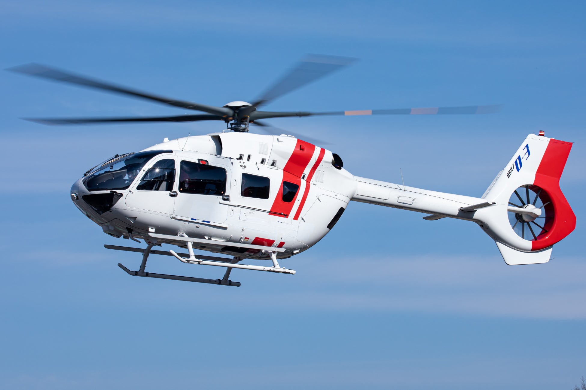 【イビス大阪梅田】五感で味わう生演奏付きクリスマスランチを２０２５年１２月２１日限定で開催