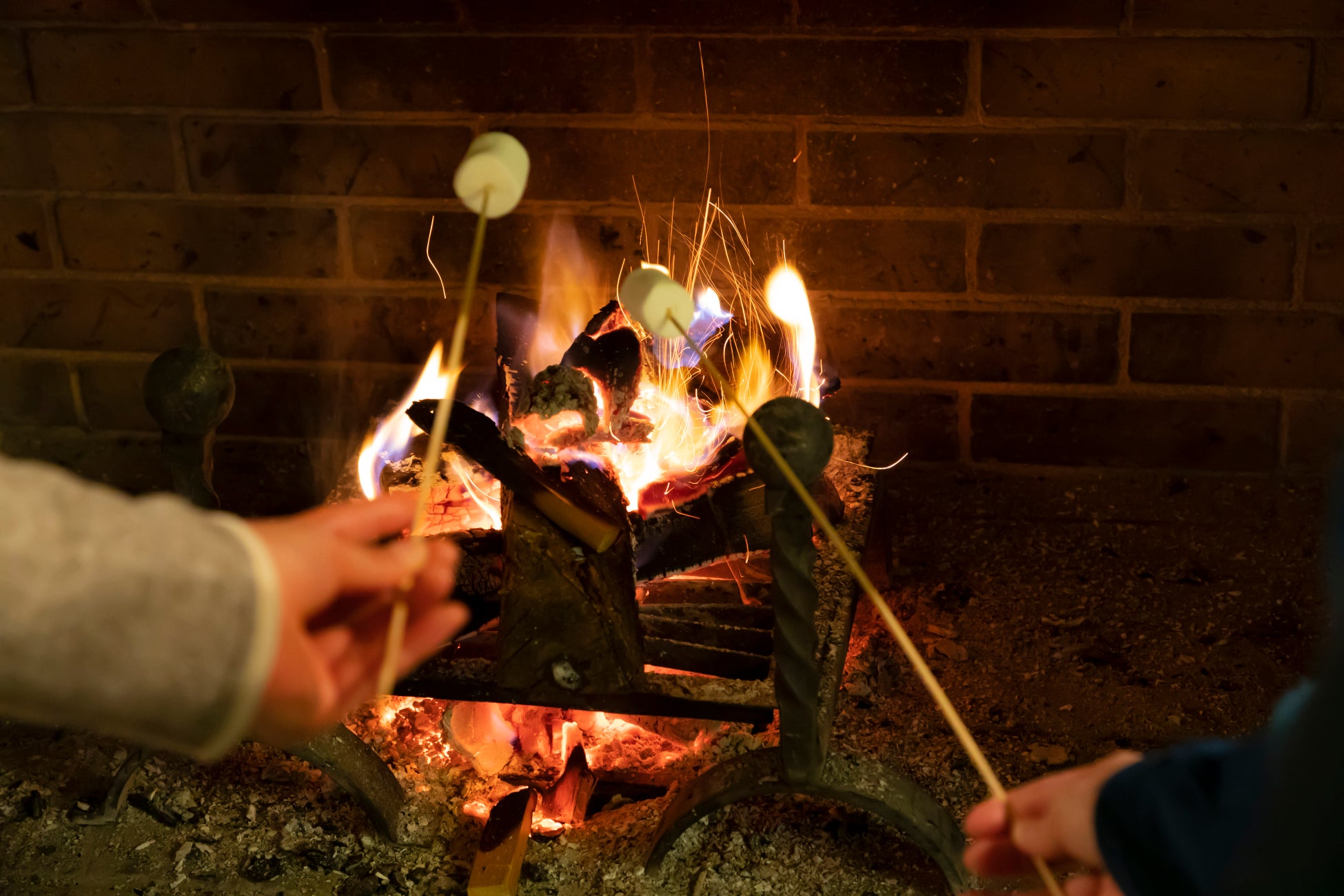 【DMM 地方創生】ラブライブ！蓮ノ空女学院スクールアイドルクラブ×石川県の伝統工芸コラボグッズ第二弾「九谷焼豆皿」「こてまりストラップ」の販売・抽選受注が決定！