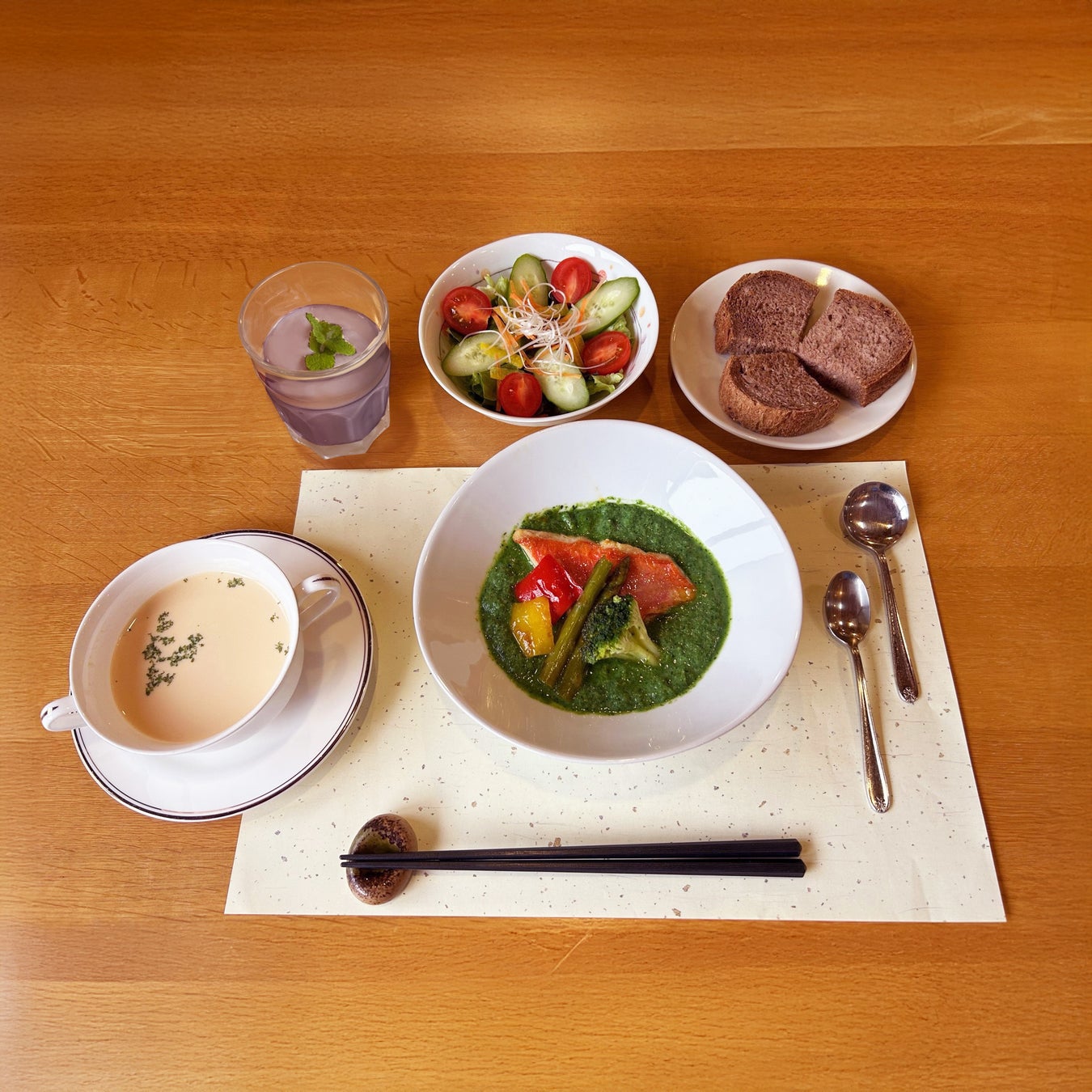 “今年のコトバ”をクレーンゲームで遊んで体験！「2025 新語・流行語キャッチャー」“いま”のトレンドを楽しくキャッチする年末企画　エブリデイ行田店で11月28日～12月26日期間限定で開催！