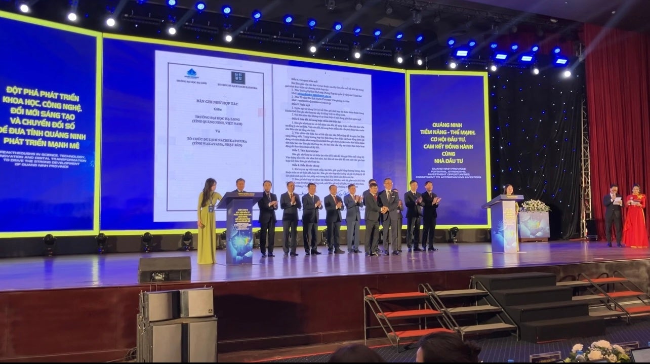 富士山麓で味わう、ランボルギーニ ワインと薪火ディナーの特別な夜