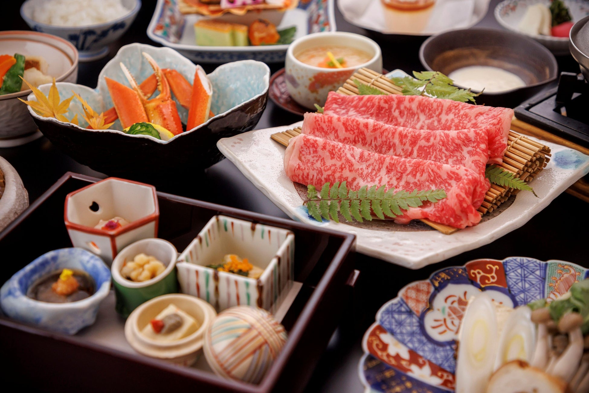 【大江戸温泉物語わんわんリゾート 矢田屋松濤園】季節を彩る冬会席がスタート