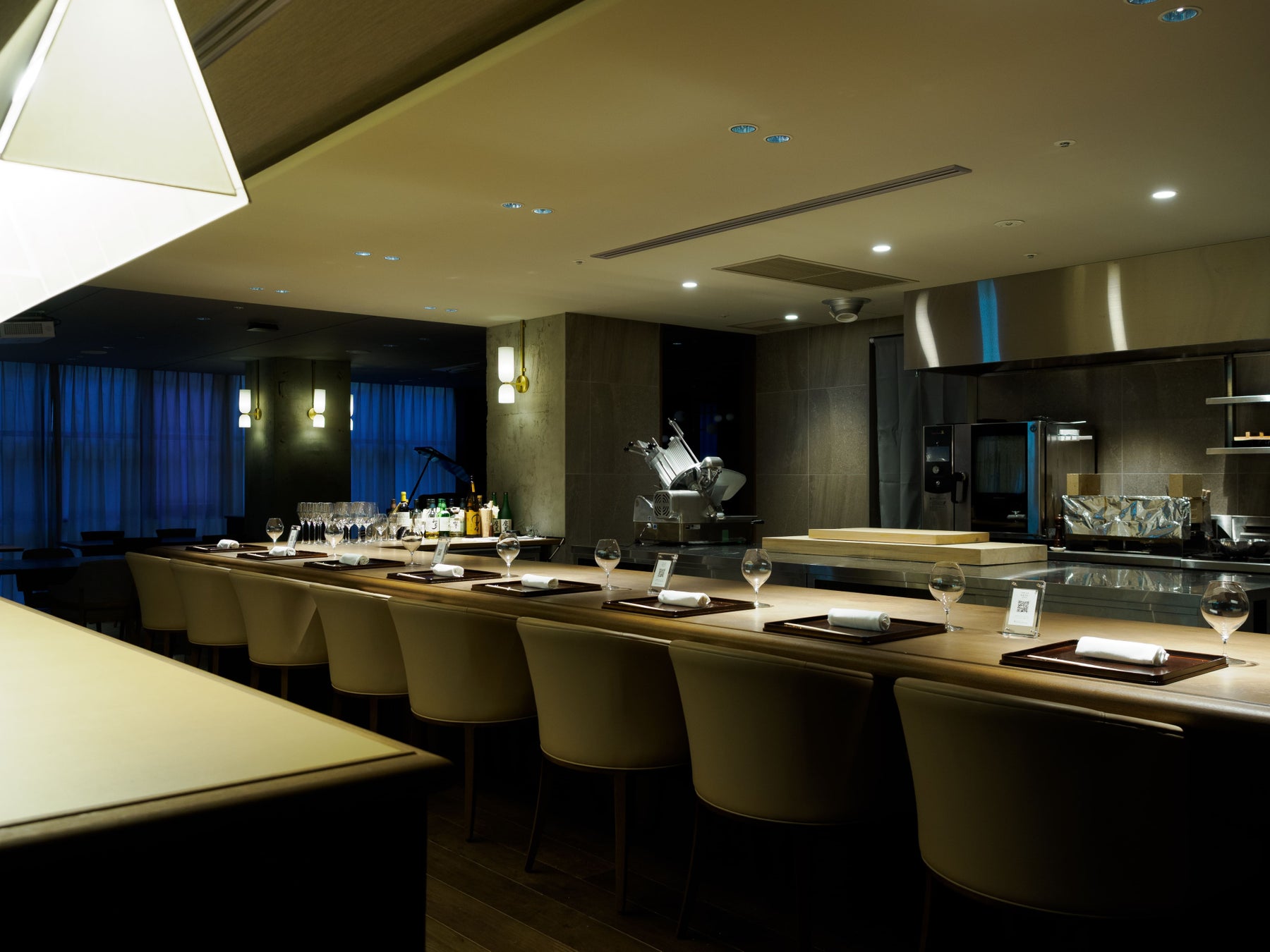 地域のいちご農園を承継し、新しい観光農園「IZU ARTH FARM」をオープン（2026年1月1日）— 3種のいちご食べ比べとシェフ監修スイーツが楽しめる“旅と食をつなぐ農園”