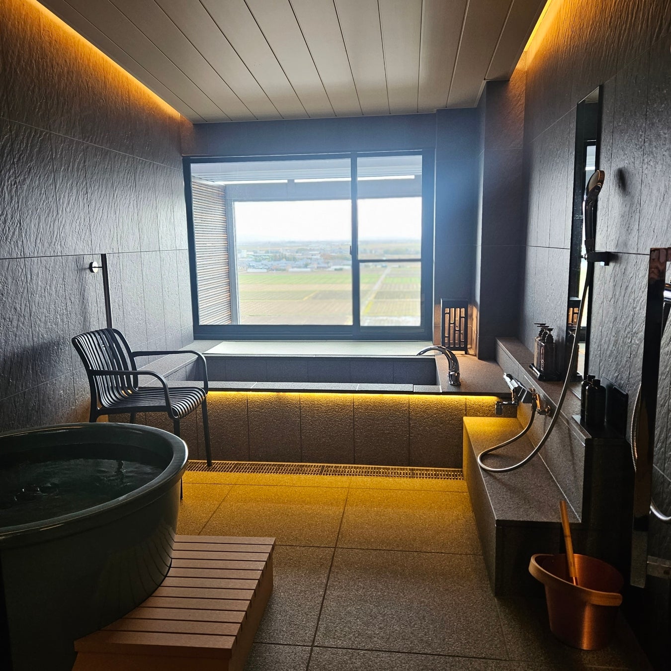 香りを纏わせる特別な体験を！⽇本⽂化と⾹りを融合するフレグランスブランド＜破天荒＞が12月3日（水）から開催の「ASAKUSA CULTURE & LIGHTS 2025」と香りでコラボレーション！