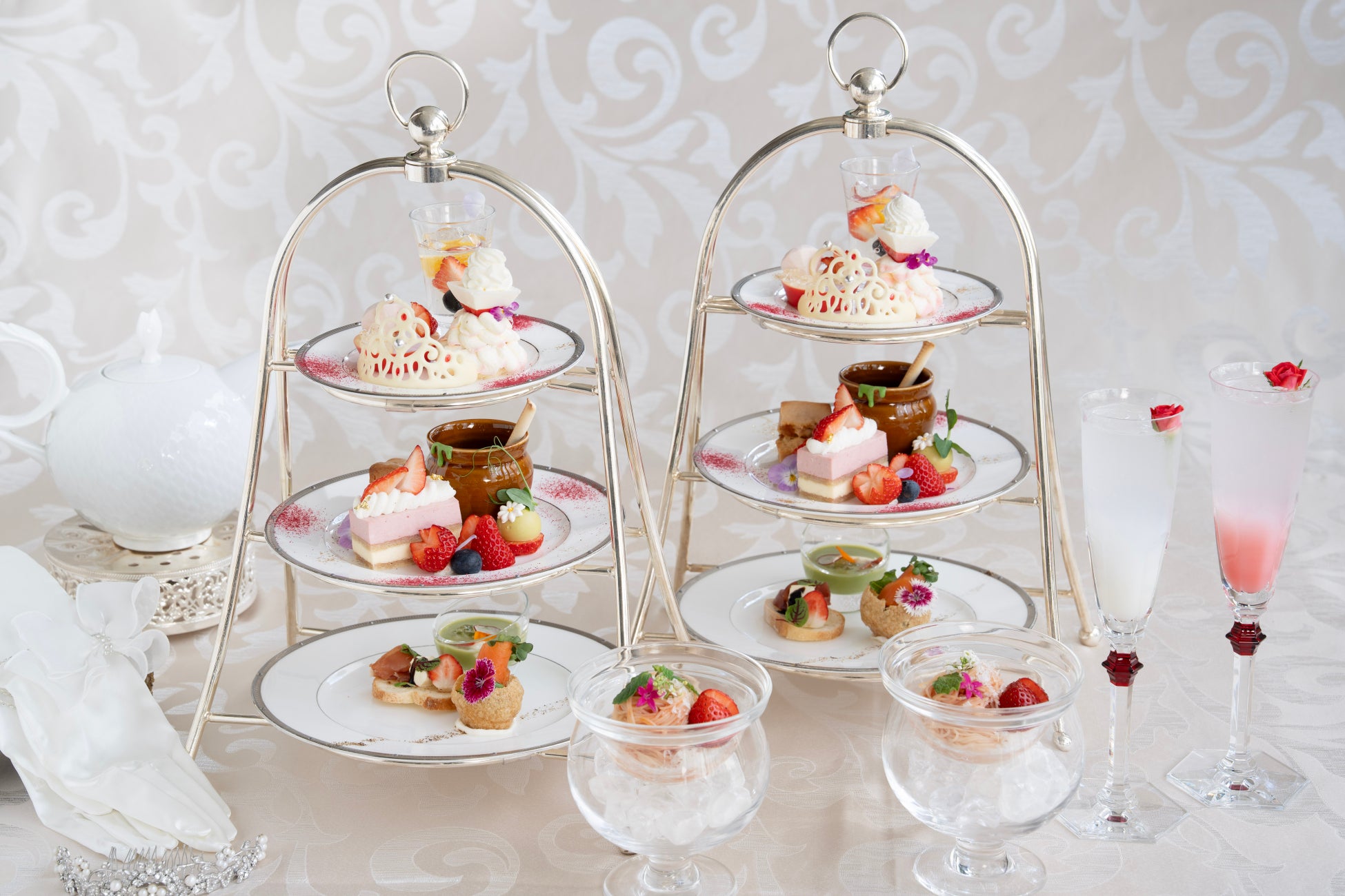 干支の巨大地上絵 制作中です（国営ひたち海浜公園）