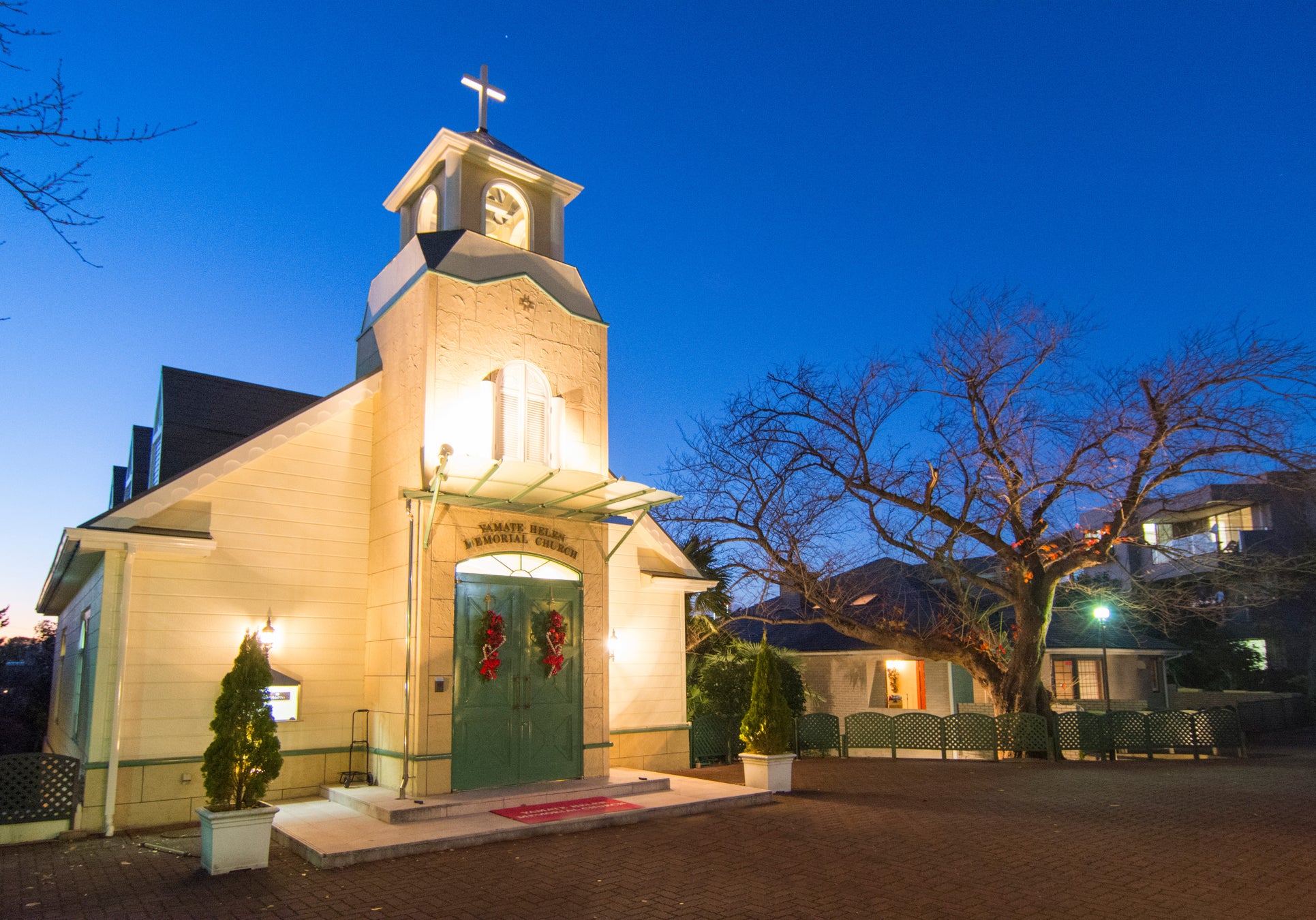 【ローズホテル横浜】横浜・山手を彩る季節限定公開　散策の方も自由に見学可能