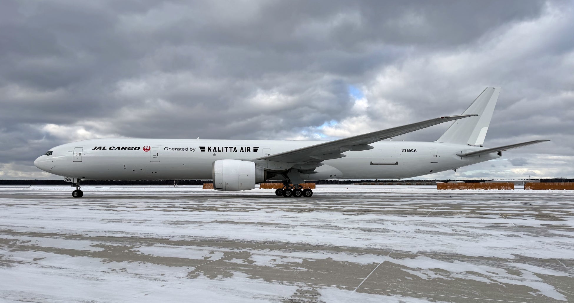 KALITTA航空との定期貨物便コードシェアを週5便に増便