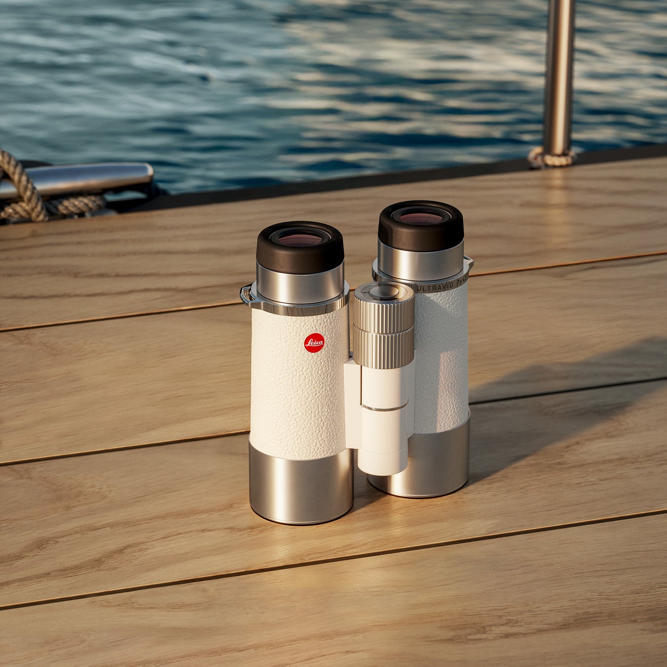 新製品：ライカ ウルトラビット ホワイトオーシャン 7×42