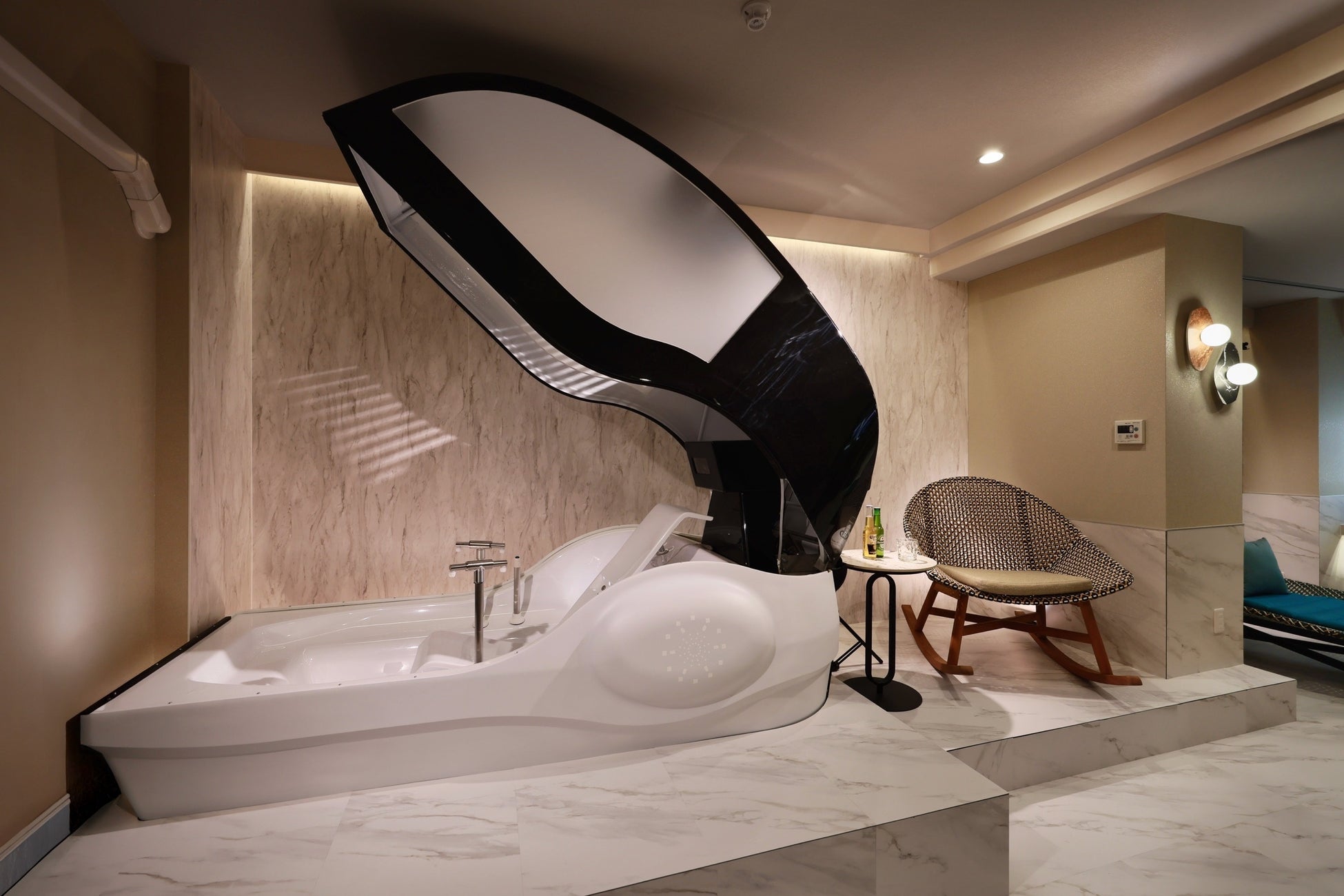 クリスマスシーズンの安全対策でジオフェンシングを強化 渋谷や横浜で走行禁止エリアを最適化し、街歩きやイベントを楽しむ来場者の安全を確保