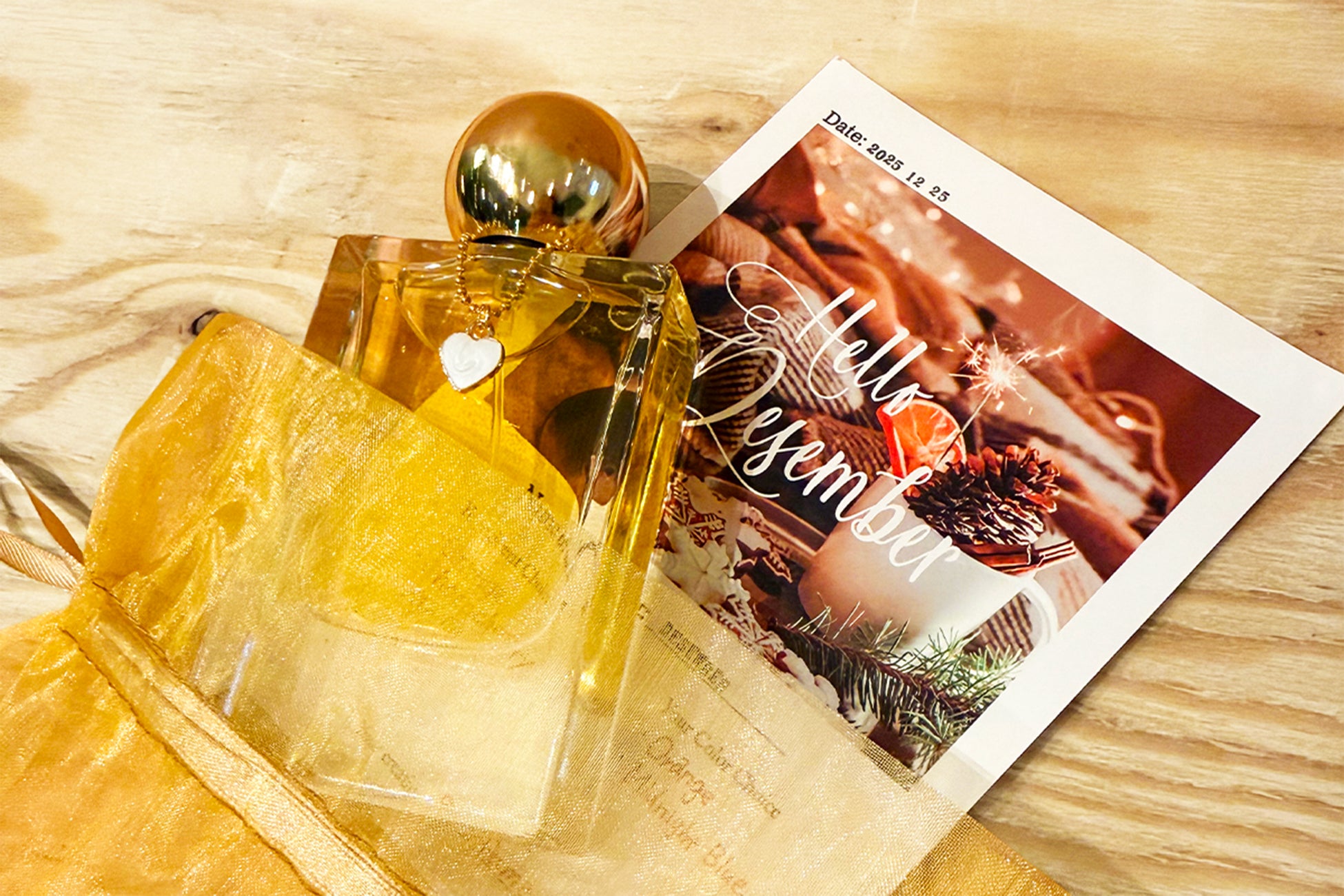 名古屋の“香水作り専門店”LOVEHOUSE、冬限定デザインのシグネチャーノート＆新作メタルキャップを12月より提供開始