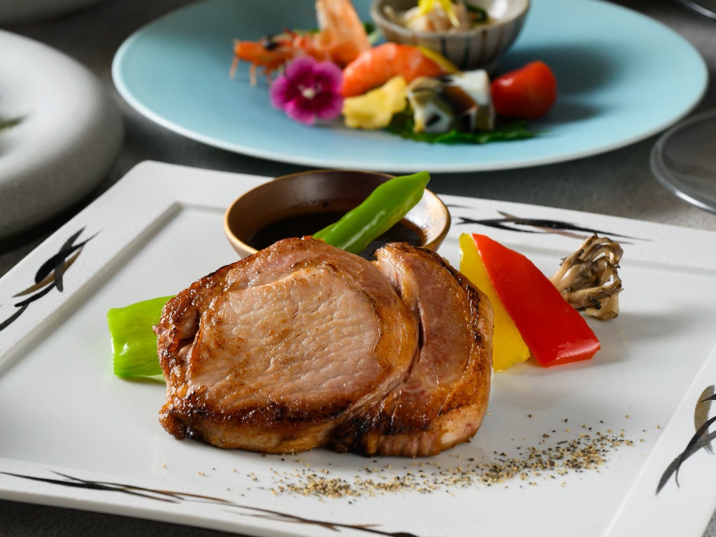 淡路島東海岸に誕生したフード&ショッピングモールwaSTEP AWAJISHIMAで、『大人もうれしいクリスマスプレゼント』 実施