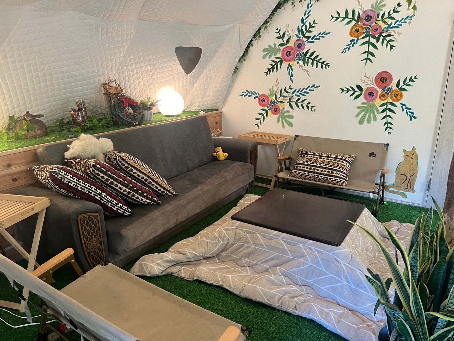 こたつで鍋パ♡ 映えテントで女子会♪暖房・トイレ・ベッド完備で子連れも安心！“冬映えグランピング”が日帰りで気軽に楽しめる！手ぶらでOK！選べる《BBQ or 冬限定鍋》付き贅沢冬のアウトドア体験