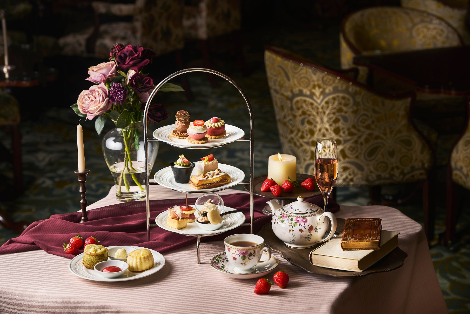 猫カフェMOCHA×イチナナライバーの特別広告が駅を彩る冬限定広告が渋谷駅大型ポスター＆新宿駅ビジョンに登場！