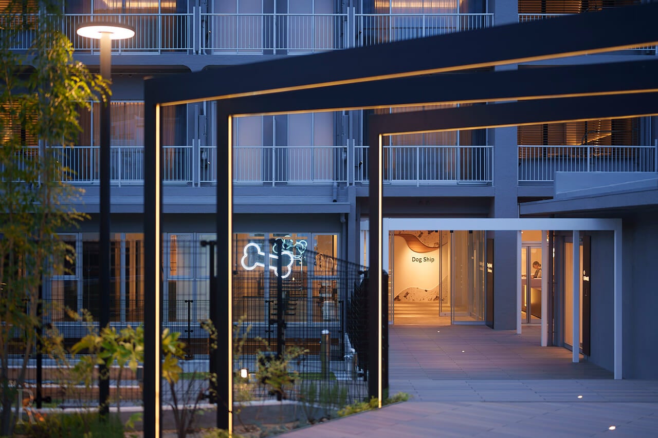 【新掲載のお知らせ】愛犬と泊まれる宿泊予約サイト「いぬやど」に愛犬家のために設計された、こだわりの宿泊空間「Dog Hotel Shirahama -ドッグホテル白浜-」（和歌山・南紀白浜）が登場