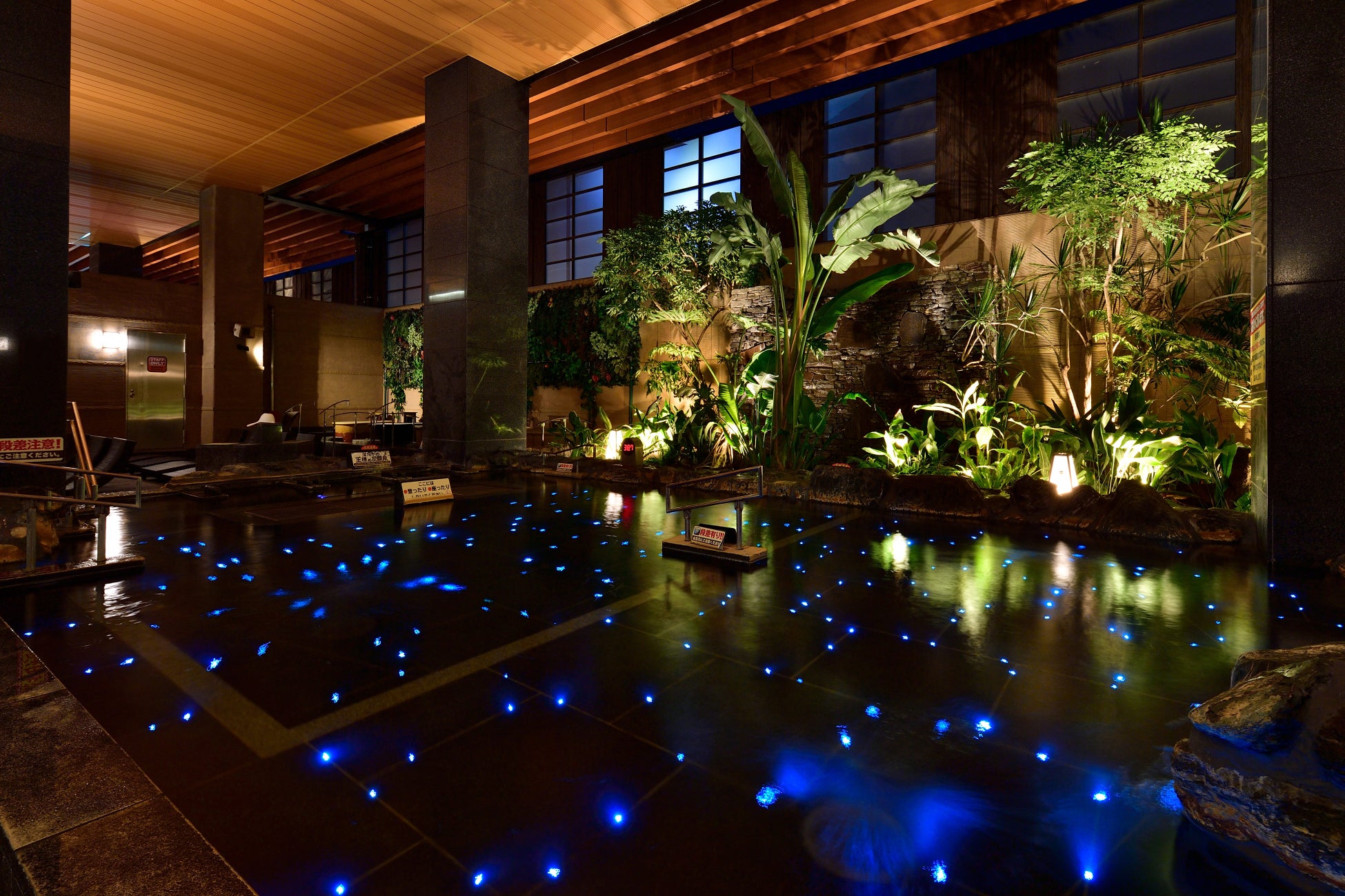 「竜泉寺の湯」グループ、2025年ニフティ温泉年間ランキングで全国総合2位・3位・6位をはじめ多数受賞