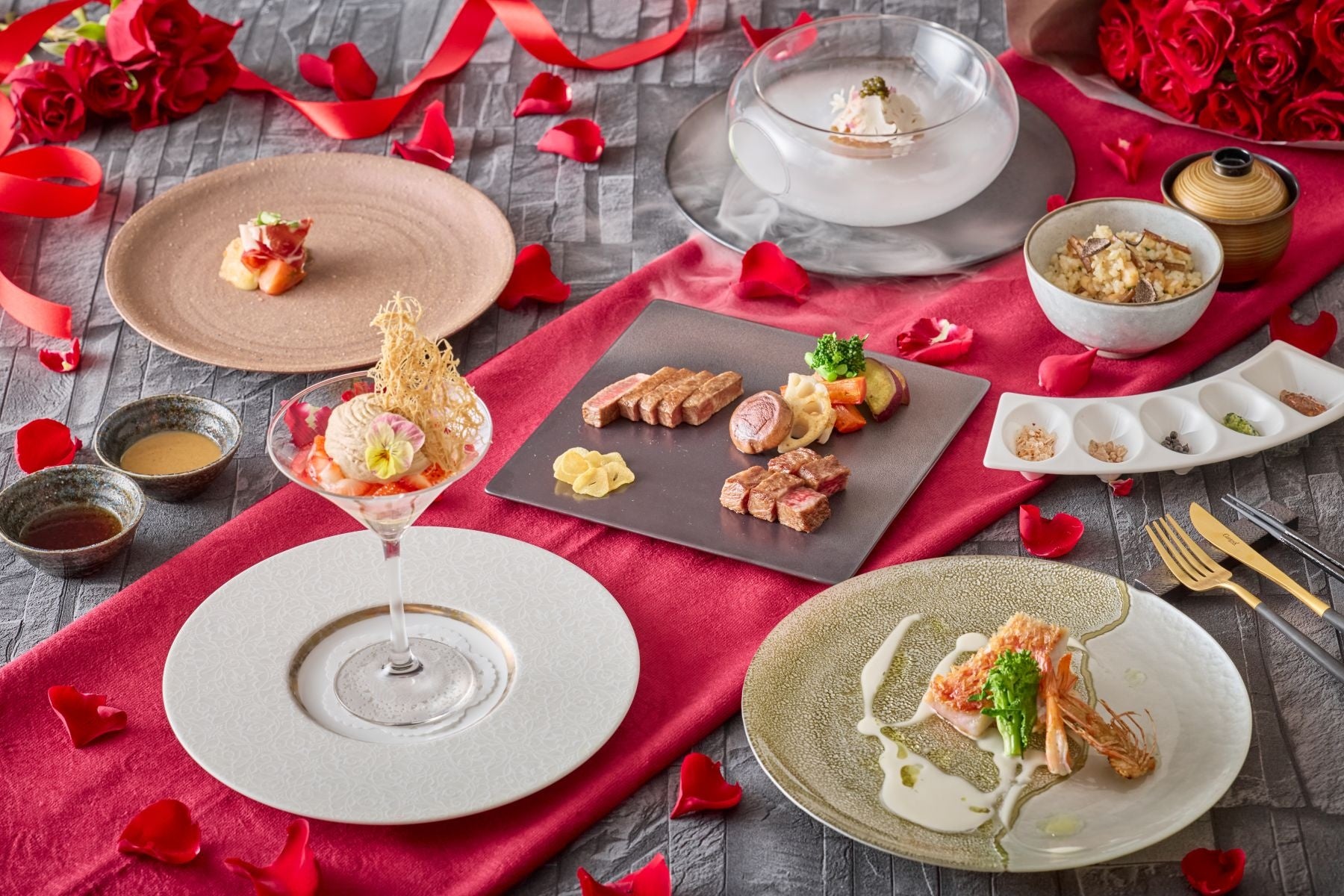 【名古屋】＜開業10周年記念＞料理長厳選の旬の食材と心のこもったおもてなし。高く上がる炎やドライアイスの幻想的な演出で特別な1日に！『初春の特別コース～シェフからのおもてなし～』販売