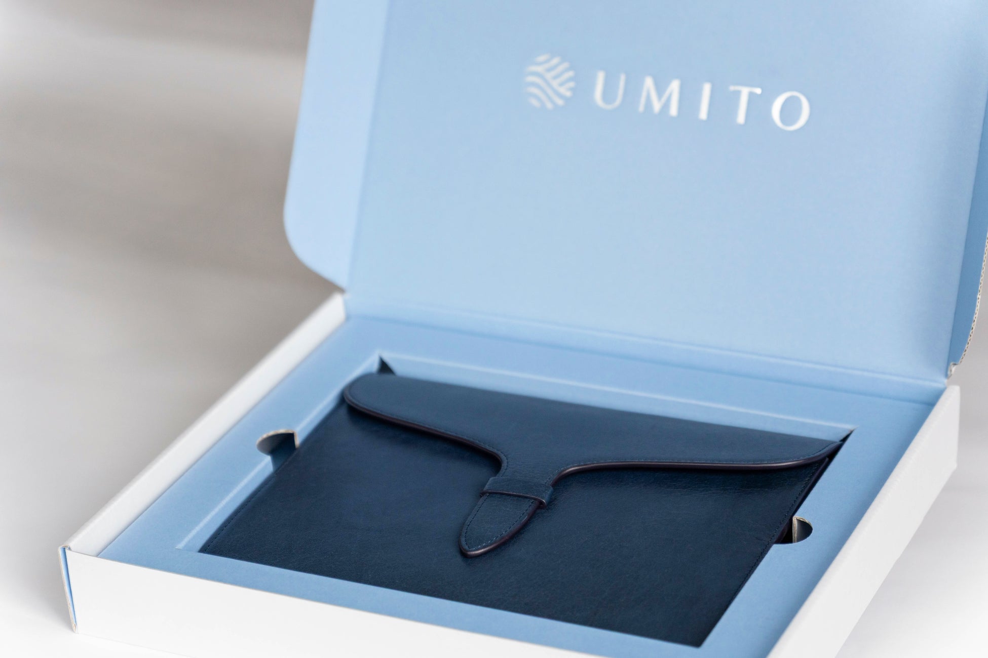 「また海へ行きたくなる」一冊を日常に。UMITO、オーナーへのギフトとしてサステナブルな手帳を製作