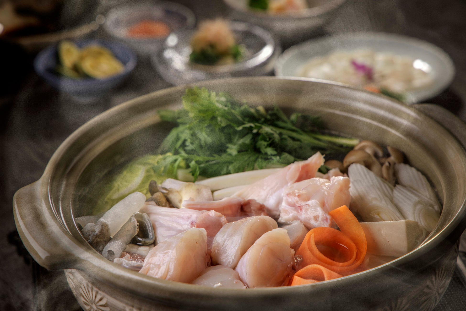 【ウェスティンホテル東京】冬のご馳走 ふぐを味わう、身も心も温まるひととき 日本料理「舞」冬季限定 全4種のあったか「鍋フェア」開催