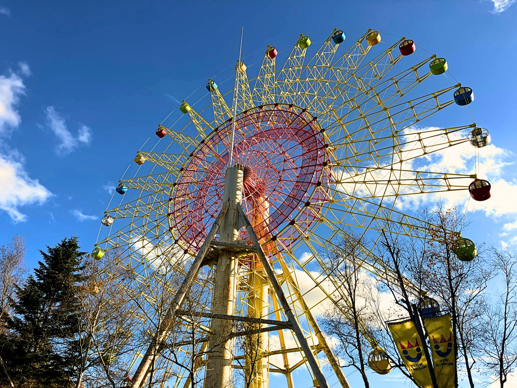自然派テーマパーク「軽井沢おもちゃ王国」がPicoCELAの屋外メッシュWi-Fiを導入。