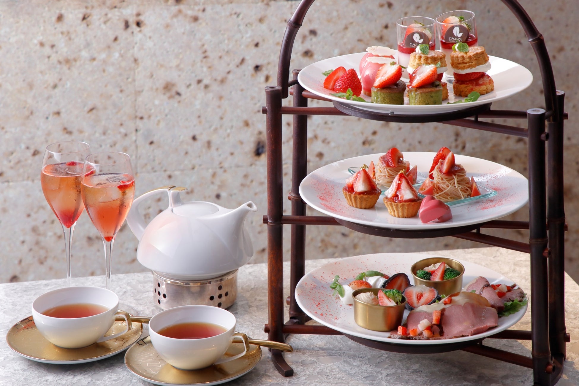 「ママになっても、もっと自由に」旅・写真・文章のコミュニティ「Hearth Port」文筆家・写真家の伊佐知美さん&古性のちさん主宰でオープン