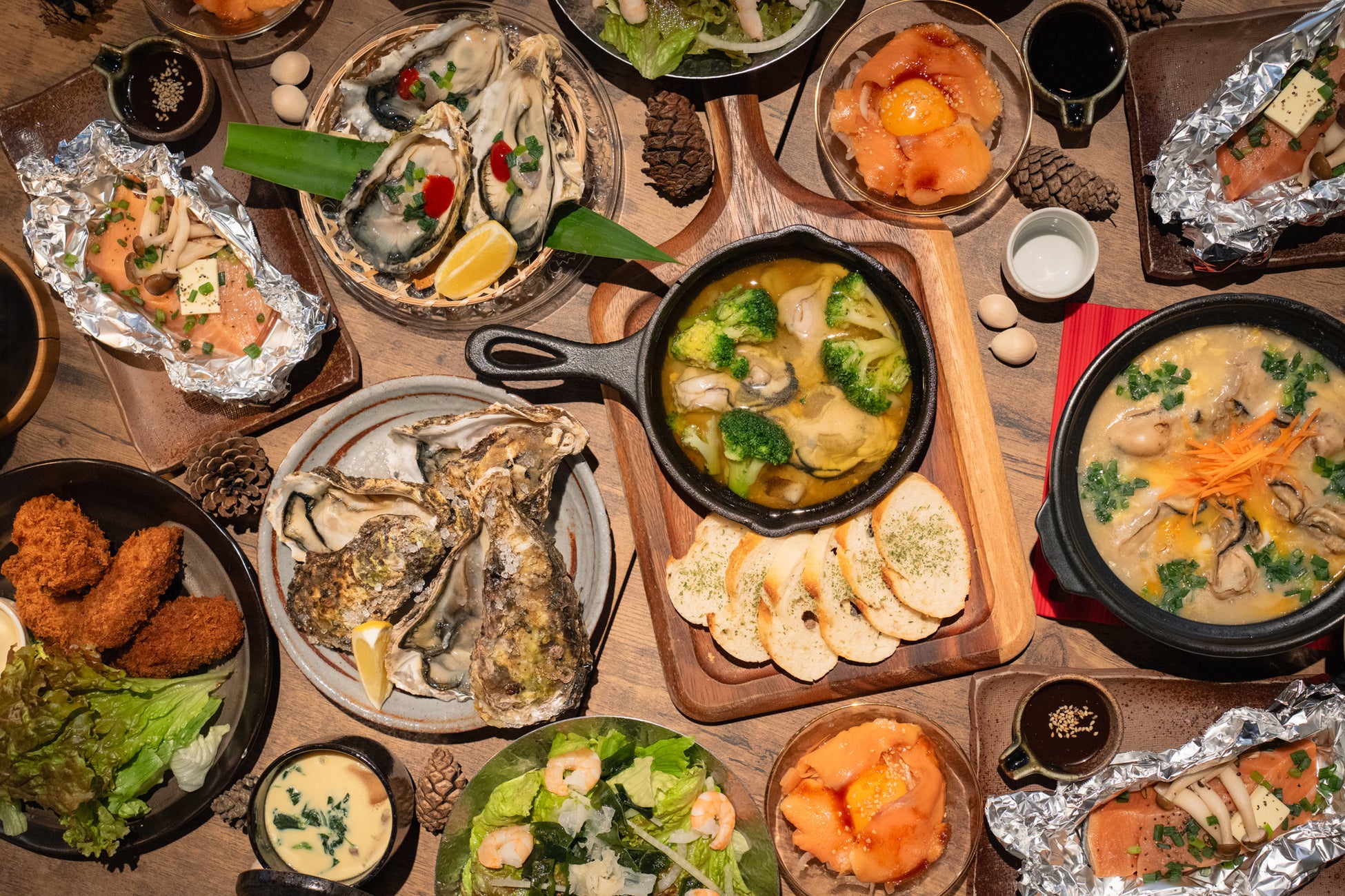 【愛知県一宮市】今日は牡蠣に溺れたい—生牡蠣・焼き牡蠣・カキフライの三種盛りから〆の牡蠣雑炊まで、満足の正解ルートを詰め込んで新登場「牡蠣三昧コース」
