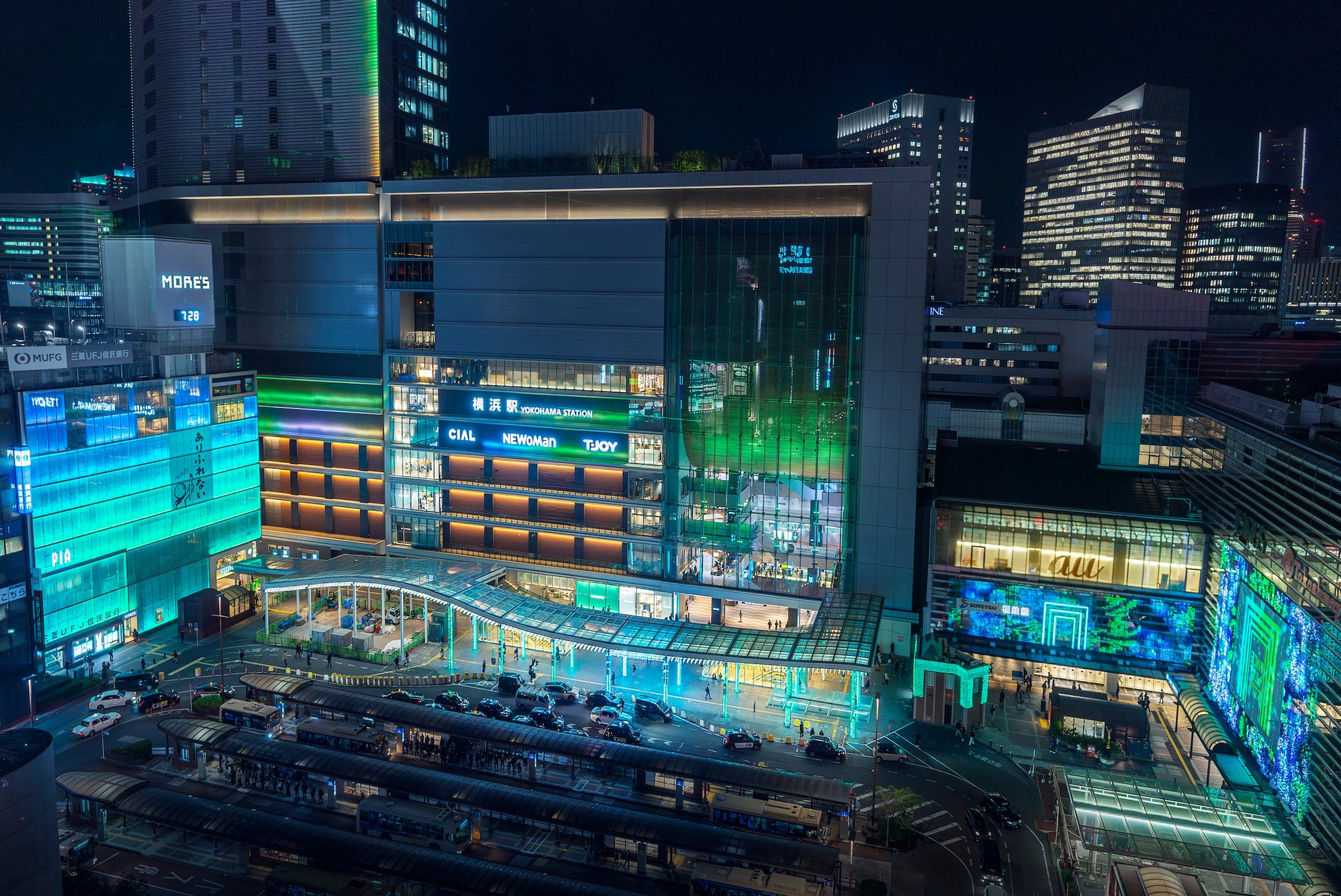 横浜西口エリアの体験型イルミネーションを、照明・環境設計を手掛けるモデュレックスが企画・演出