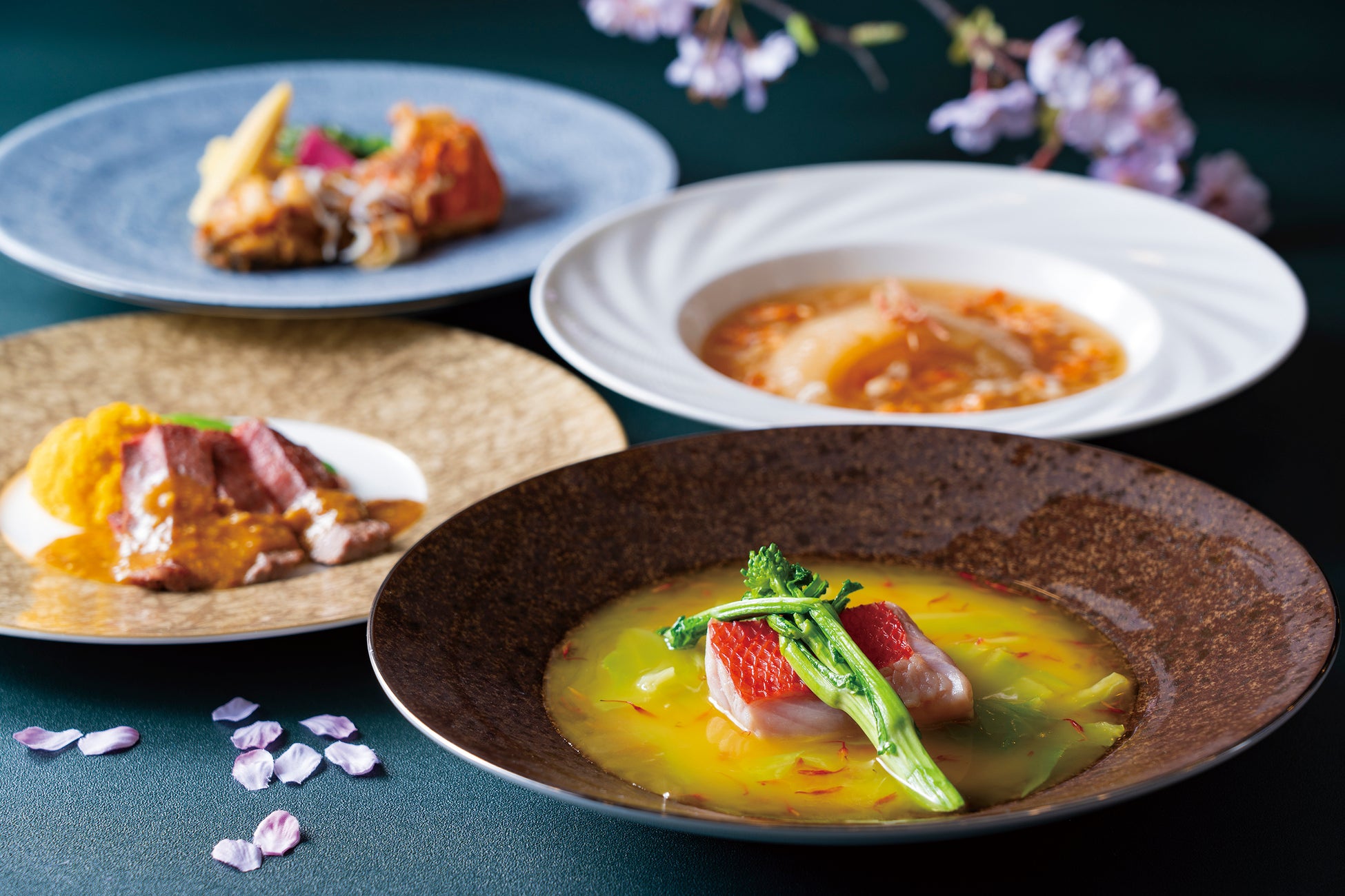 桜の開花を旬の味覚で先取り。春の訪れを本格広東料理やアフタヌーンティー、カクテルで祝う「スプリングフェア」を開催