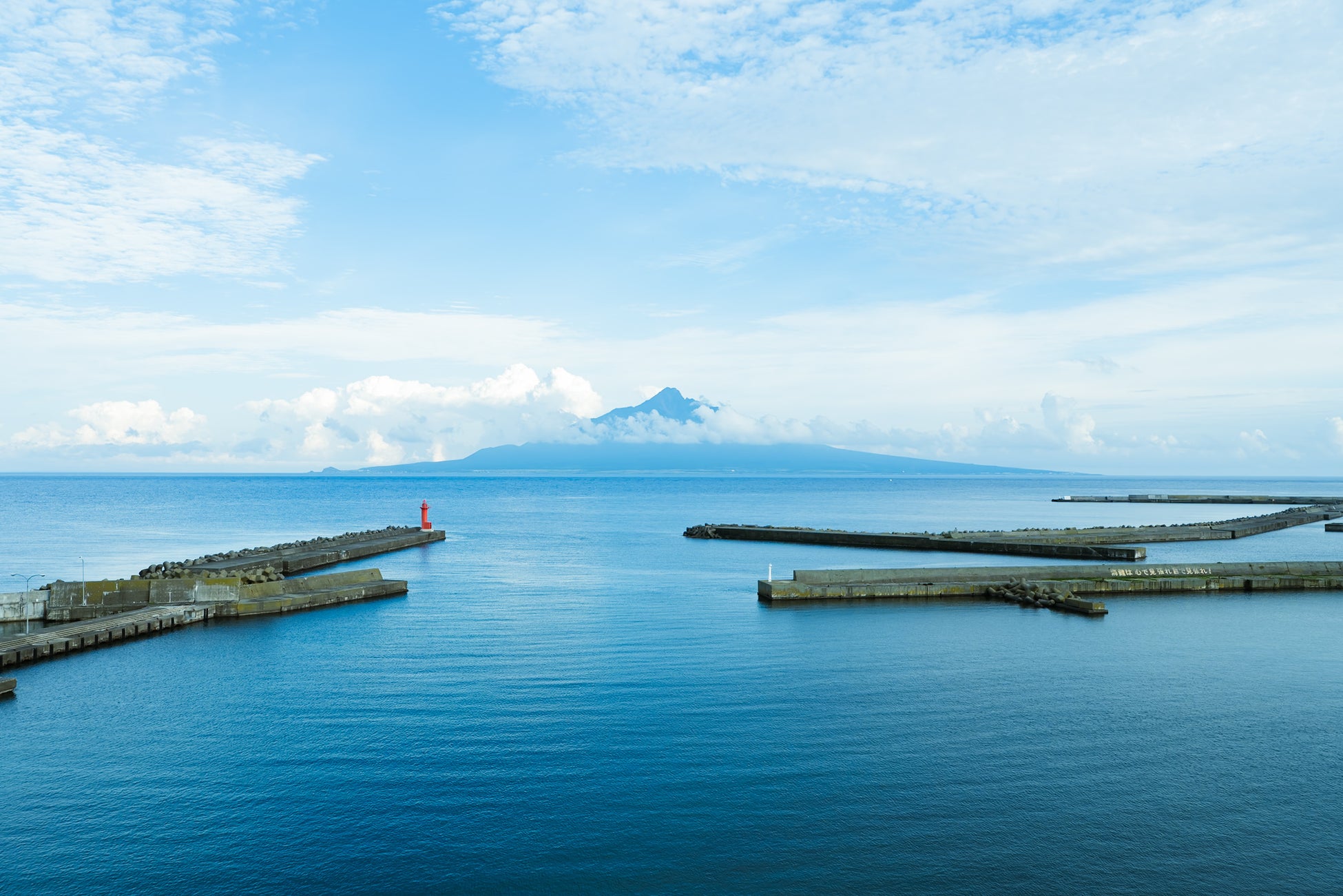 沼津港大型展望水門「びゅうお」が「日本夜景遺産」に新規認定