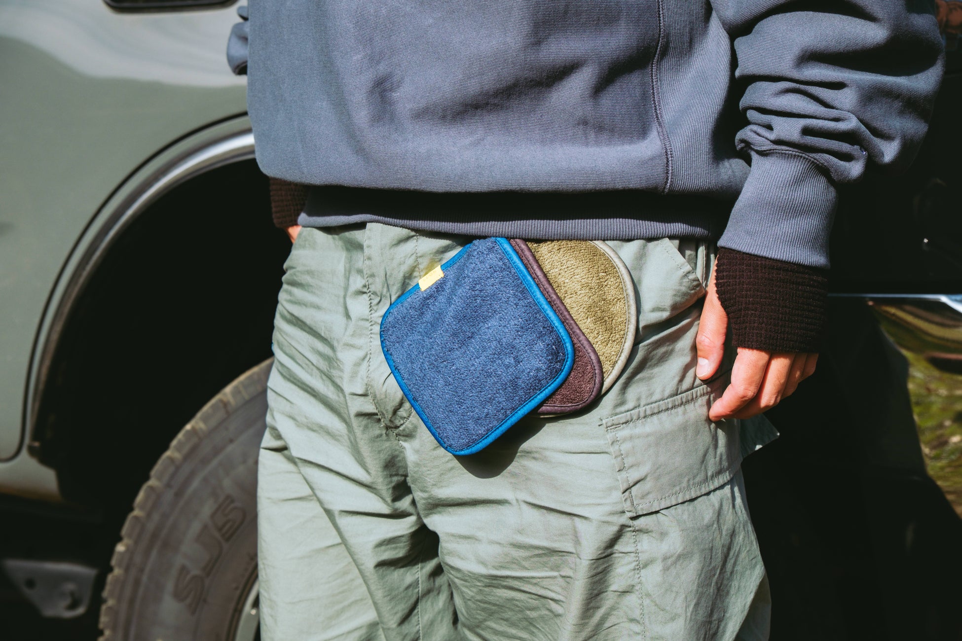 【CAMP HACK× LUGH】ぶら下げて使える、手のひらサイズのタオルセットを販売開始