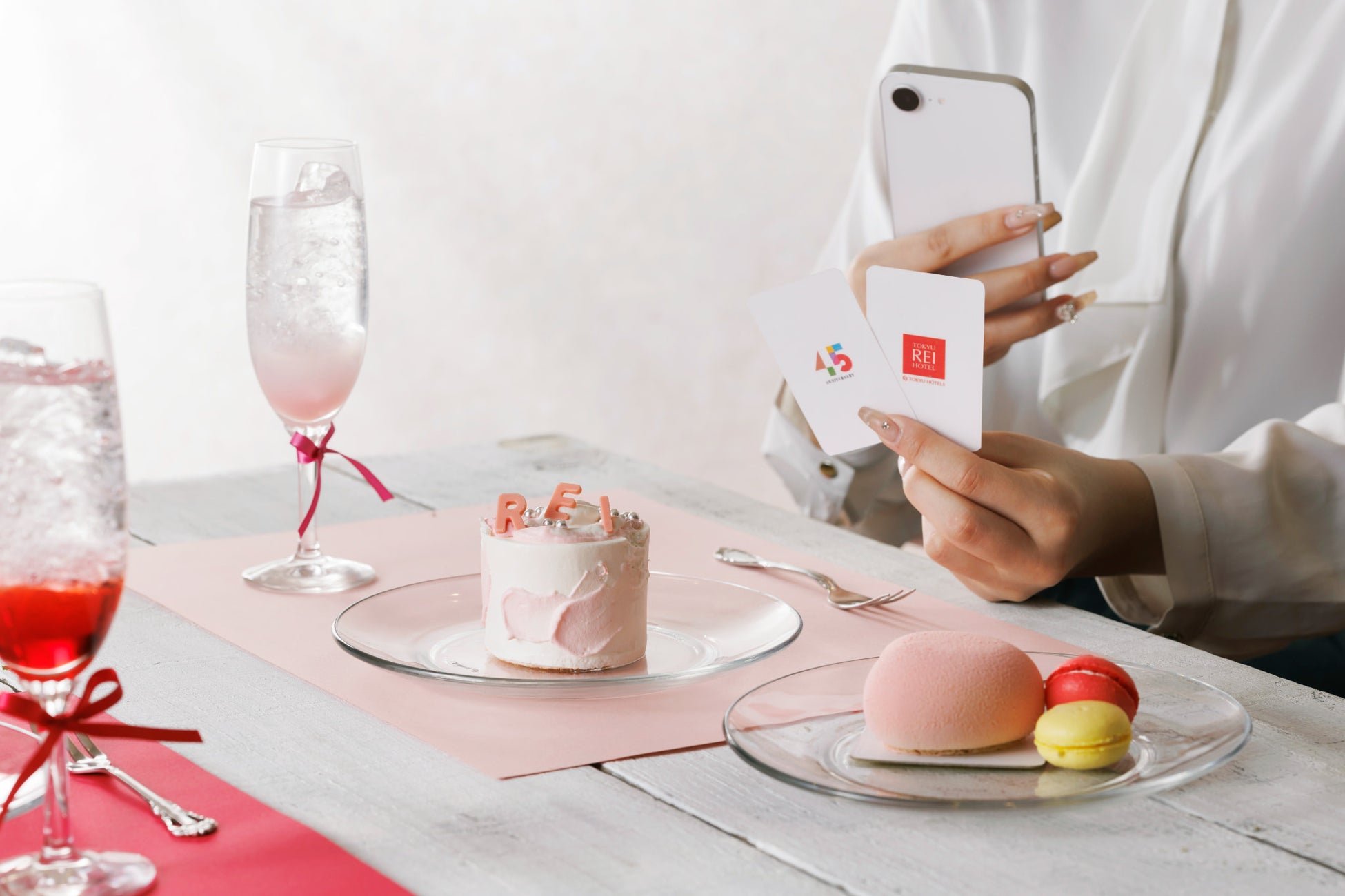 あなただけの“推し色”に染まる！自分で仕上げる「パレットケーキ」で推し撮りが楽しめる「推し色スイーツブッフェ」札幌東急REIホテルにて2月21日より期間限定開催