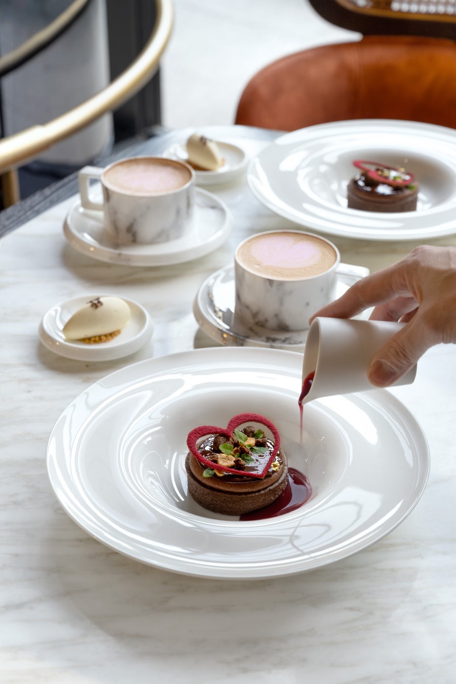 【メルキュール東京日比谷】バレンタイン限定デザートが2月10日から14日まで期間限定で登場