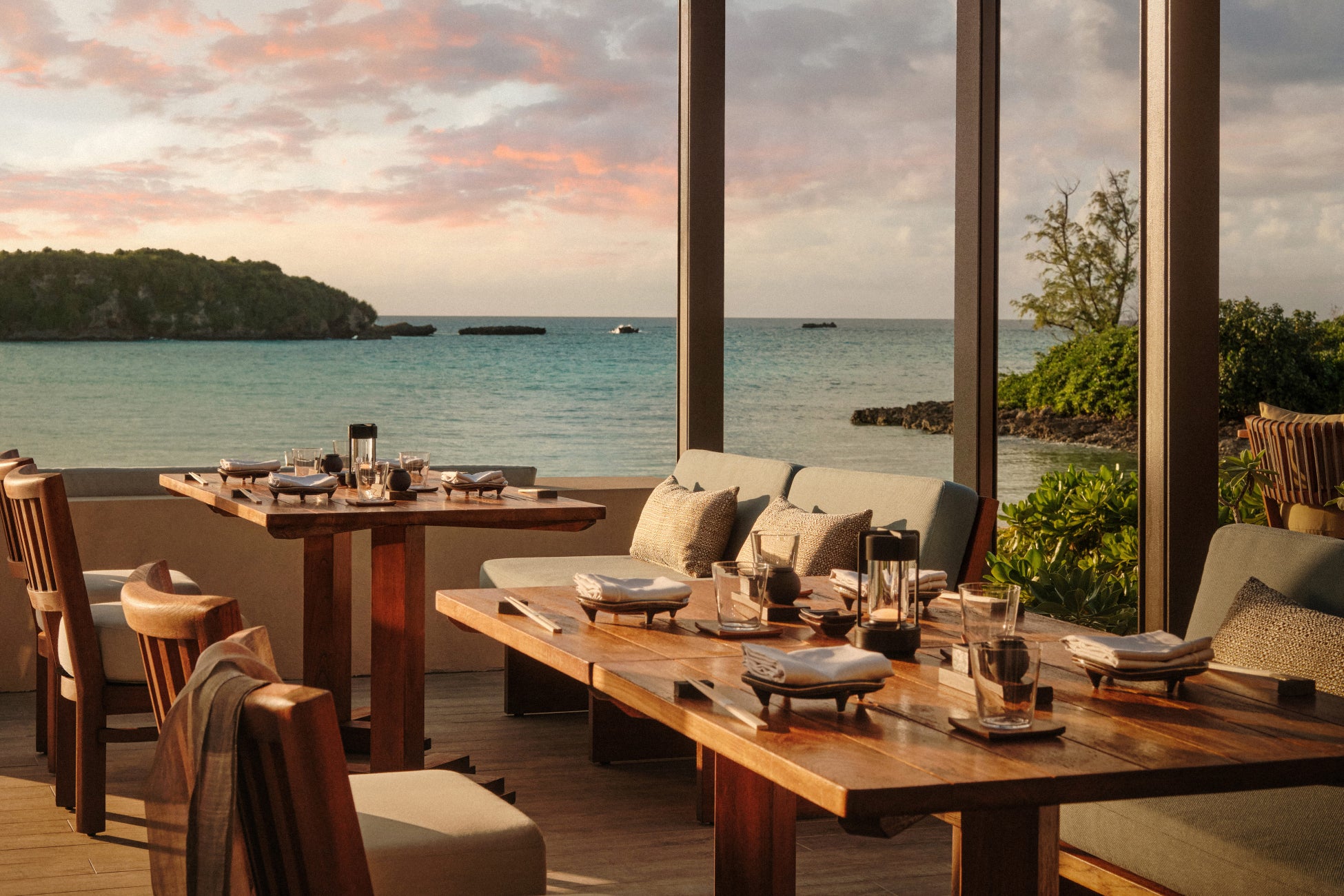 ローズウッド宮古島、開業1周年を迎え日本料理レストラン「苧麻（英文：CHOMA）」を本格始動