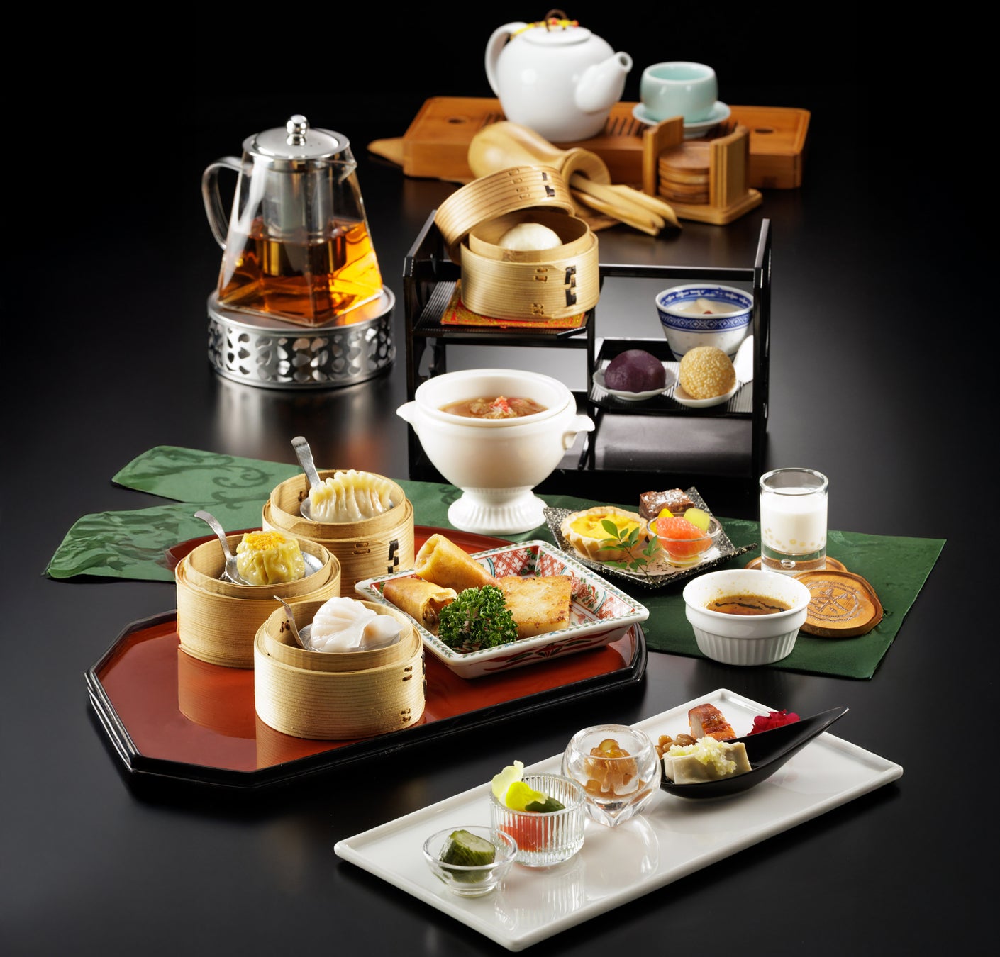 【甲子園でチャイナヌン活】蟹入りフカヒレスープや点心5種・スイーツ8種を愉しむ贅沢ランチ『桃華』（とうか）1日10食限定3800円、ホテルヒューイット甲子園 レストラン「七園（ななえん）」でご予約開始