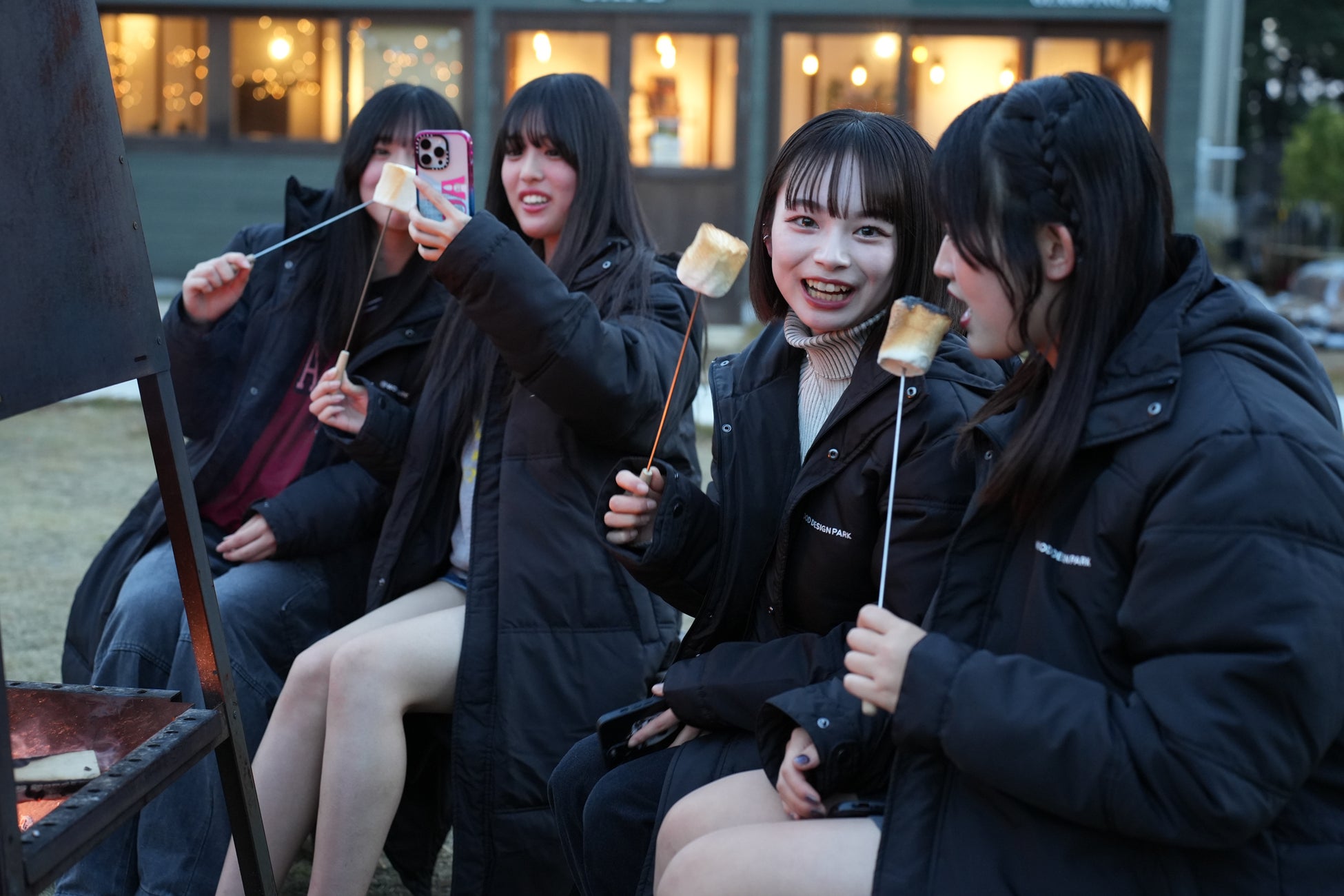 【愛知県一宮市】最後の春休み、みんなで泊まるなら｜学生旅行におすすめのグランピング〈ウッドデザインパークいちのみや-紡-〉