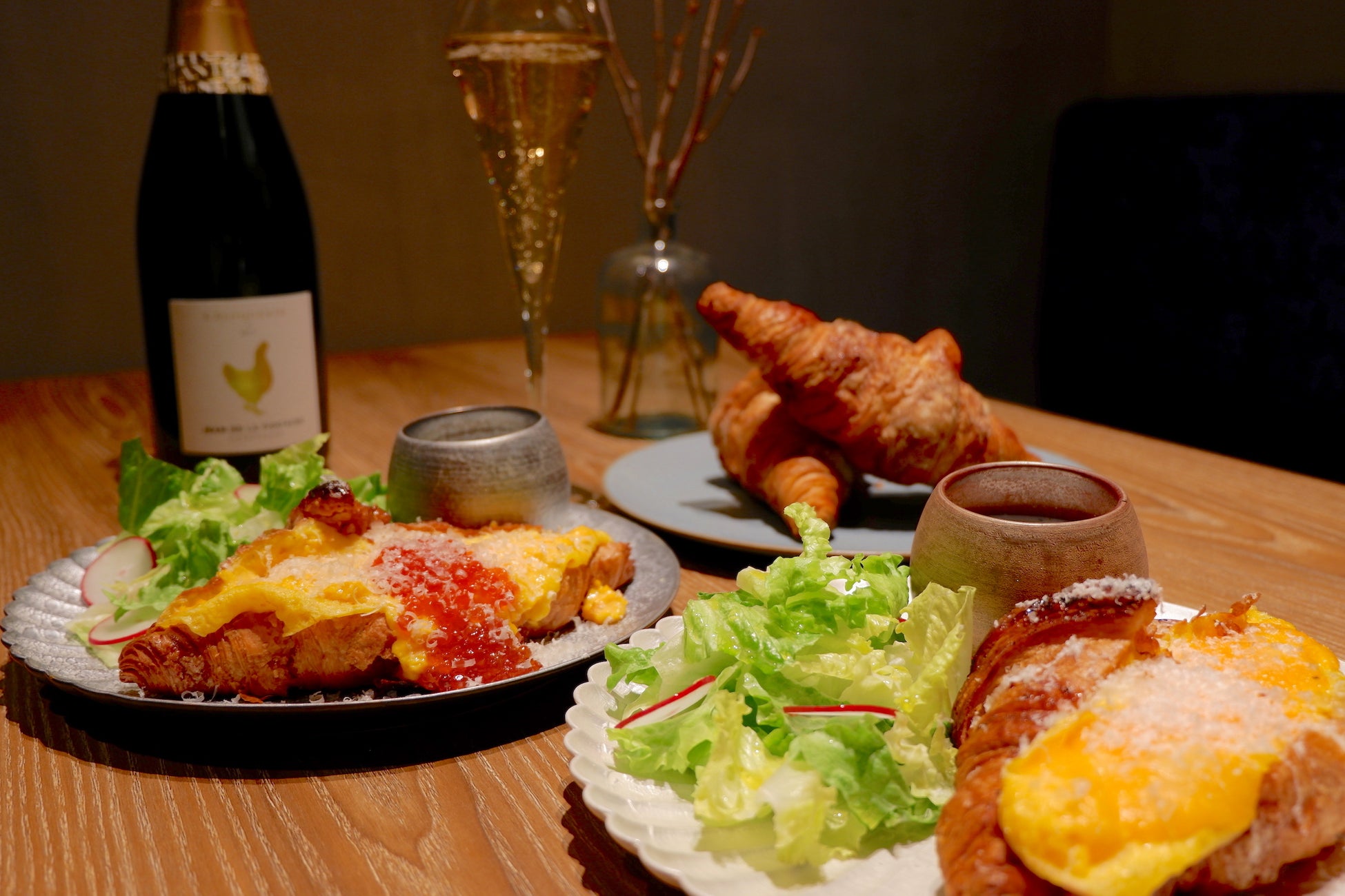 熱海の高級スイーツ店「十全十美」からこれまでにない一皿、「いくら×トリュフ×卵」のクロワッサンサンドを新発売