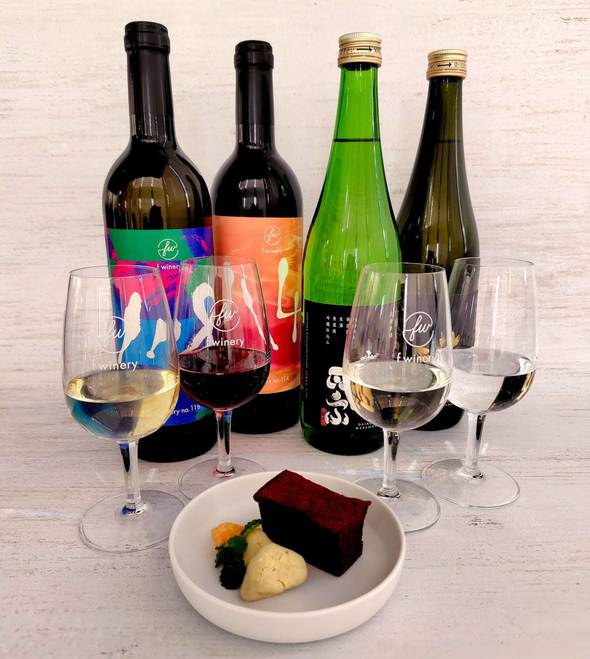 大人のバレンタインイベント「青森チョコスイーツと神戸のお酒のペアリングを楽しむ会」の2月14日当日受け付けが可能に