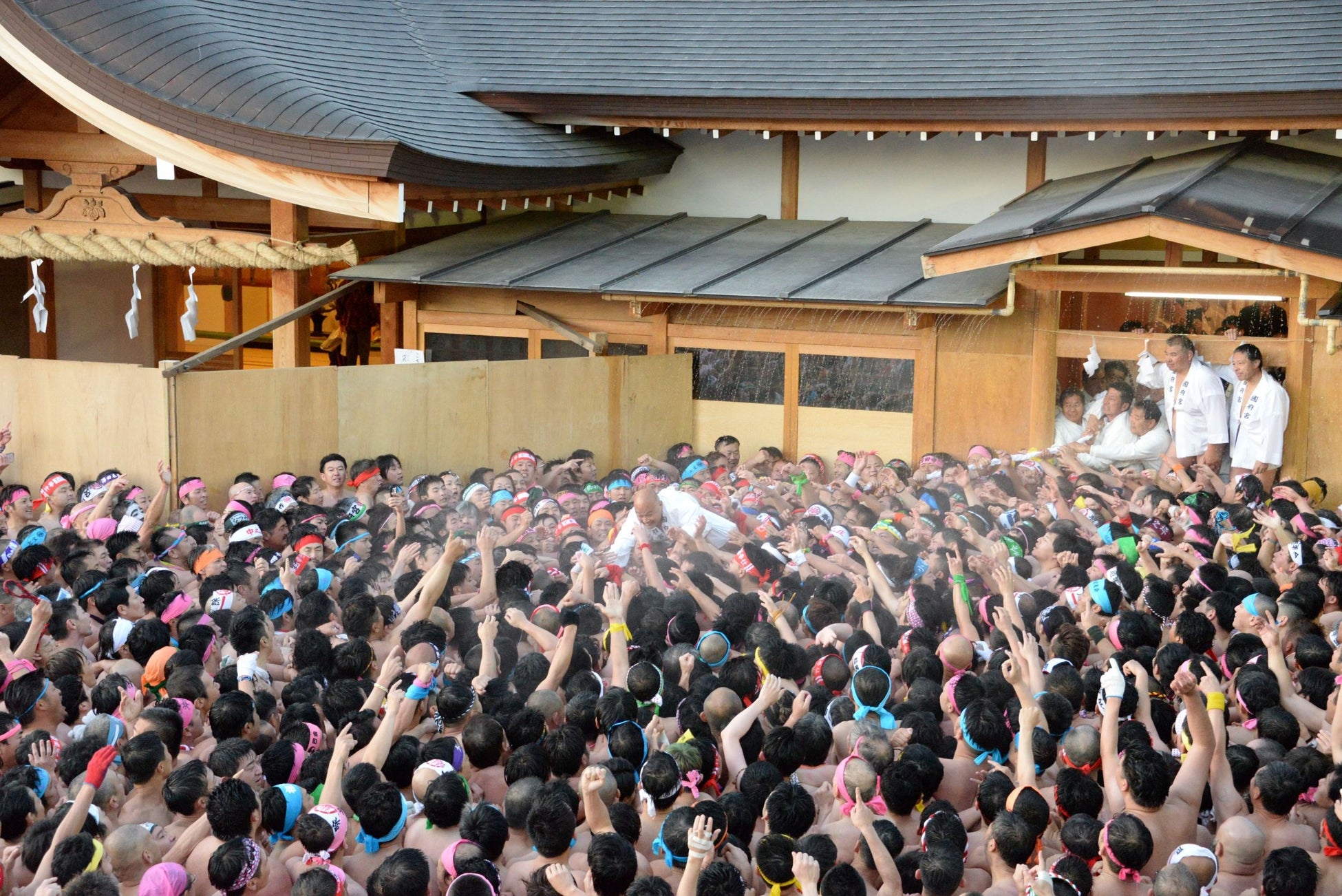 世界中のインポートドレスを取り扱うウエディングドレスサロン 「DESTINY Line」公式サイトリニューアル公開