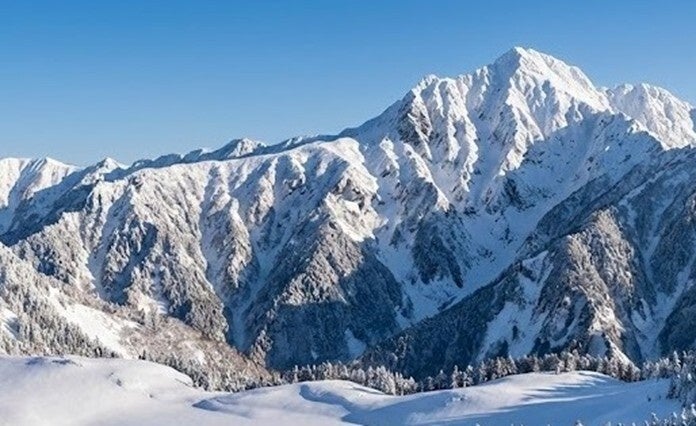 【岐阜県飛騨市】世界的クライマー・瀧根正幹氏と行く、積雪期限定の幻の山「桑崎山」冬山登山講習会を3月28日（土）・29日（日）に開催