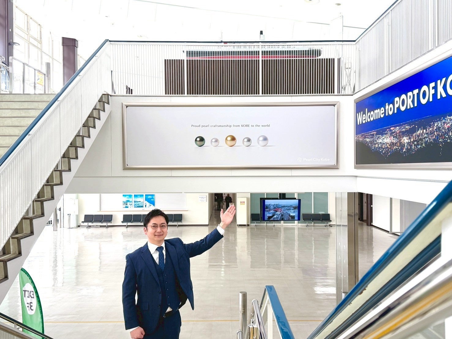 【真珠の街・神戸】訪日客4,000万人時代へ。海の玄関口に「KOBE PEARL」の誇りを掲げた大型看板を掲出