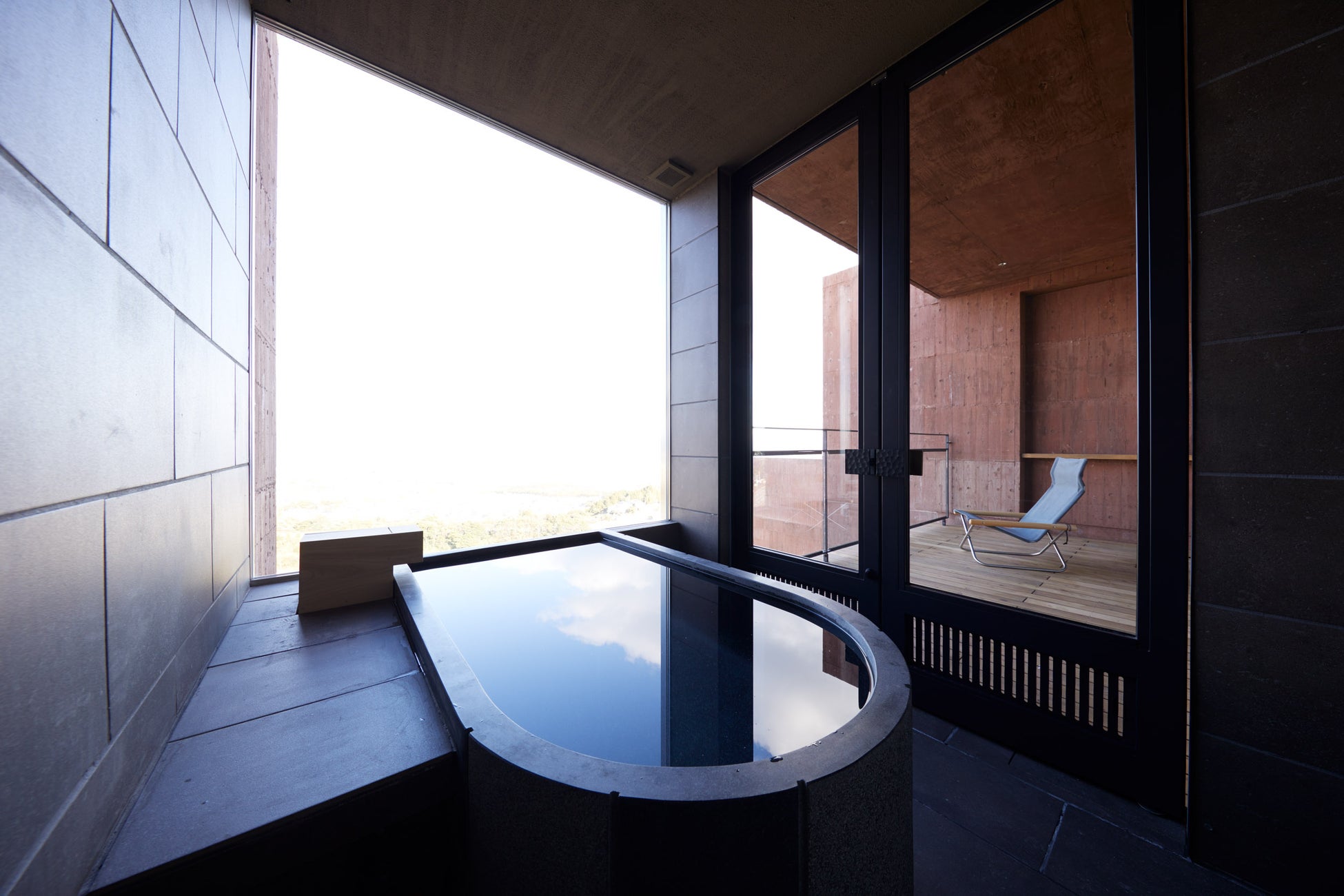 科学が証明した、別府の美肌湯治体験