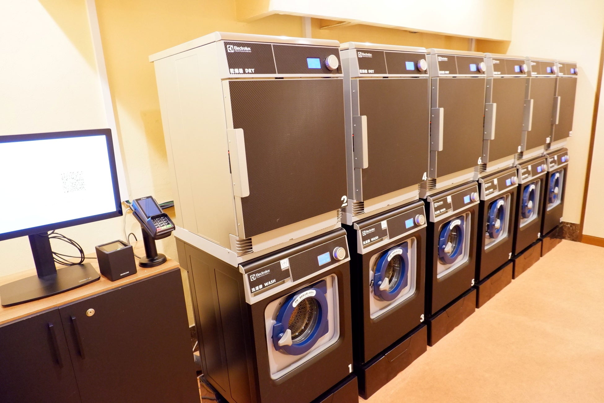 “洗剤を使わない洗濯”で話題！ホテル・旅館の雰囲気にマッチする最先端ホテルランドリー、“黒い洗濯パン”の取扱いを開始