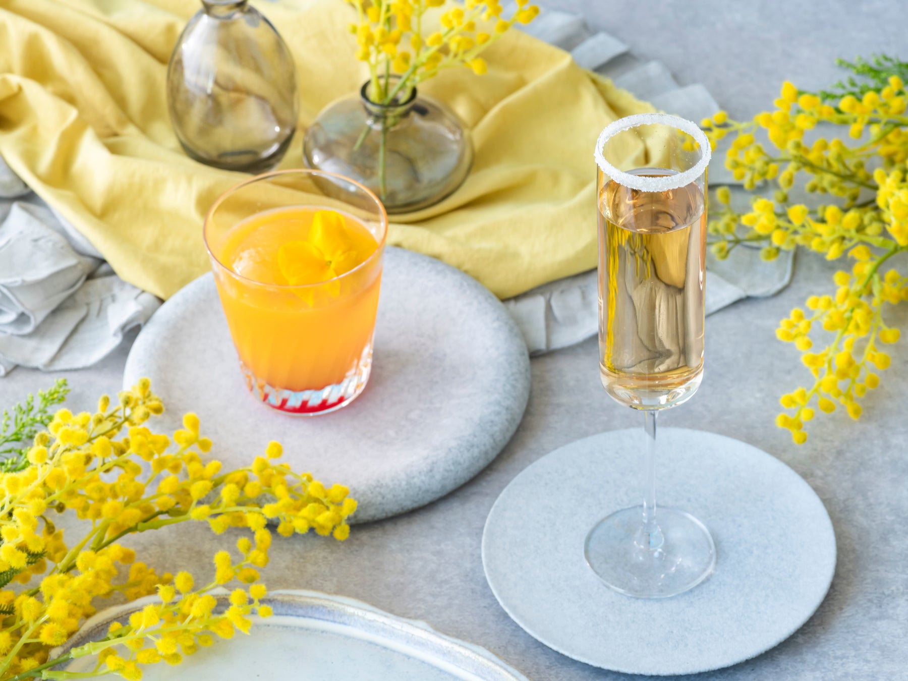 全国15ホテルで国際女性デーに合わせてミモザが彩る15日間 コサージュ着用・生花装飾・限定カクテルが登場